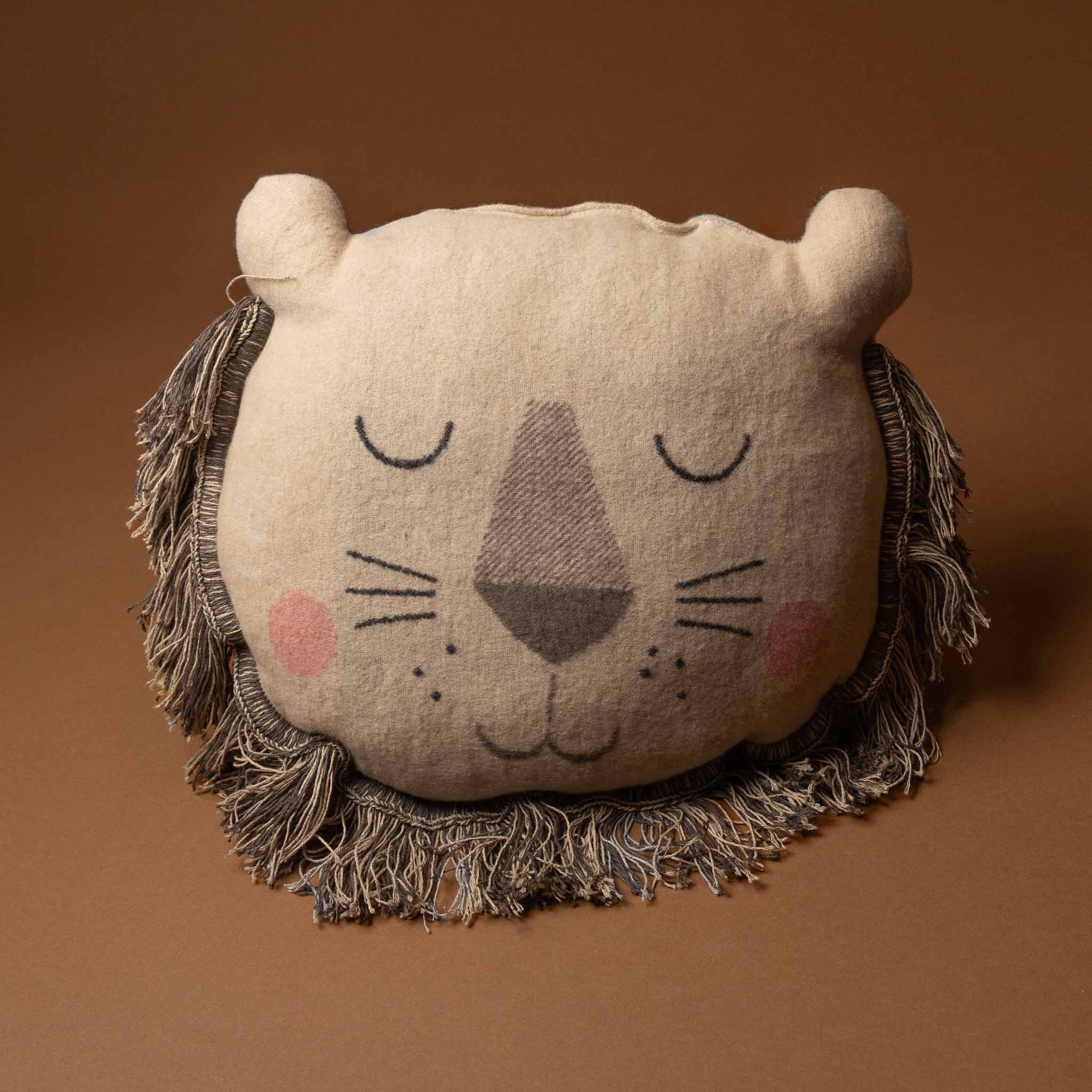 Sleepy-Wakey-Lion-Face-Cushion