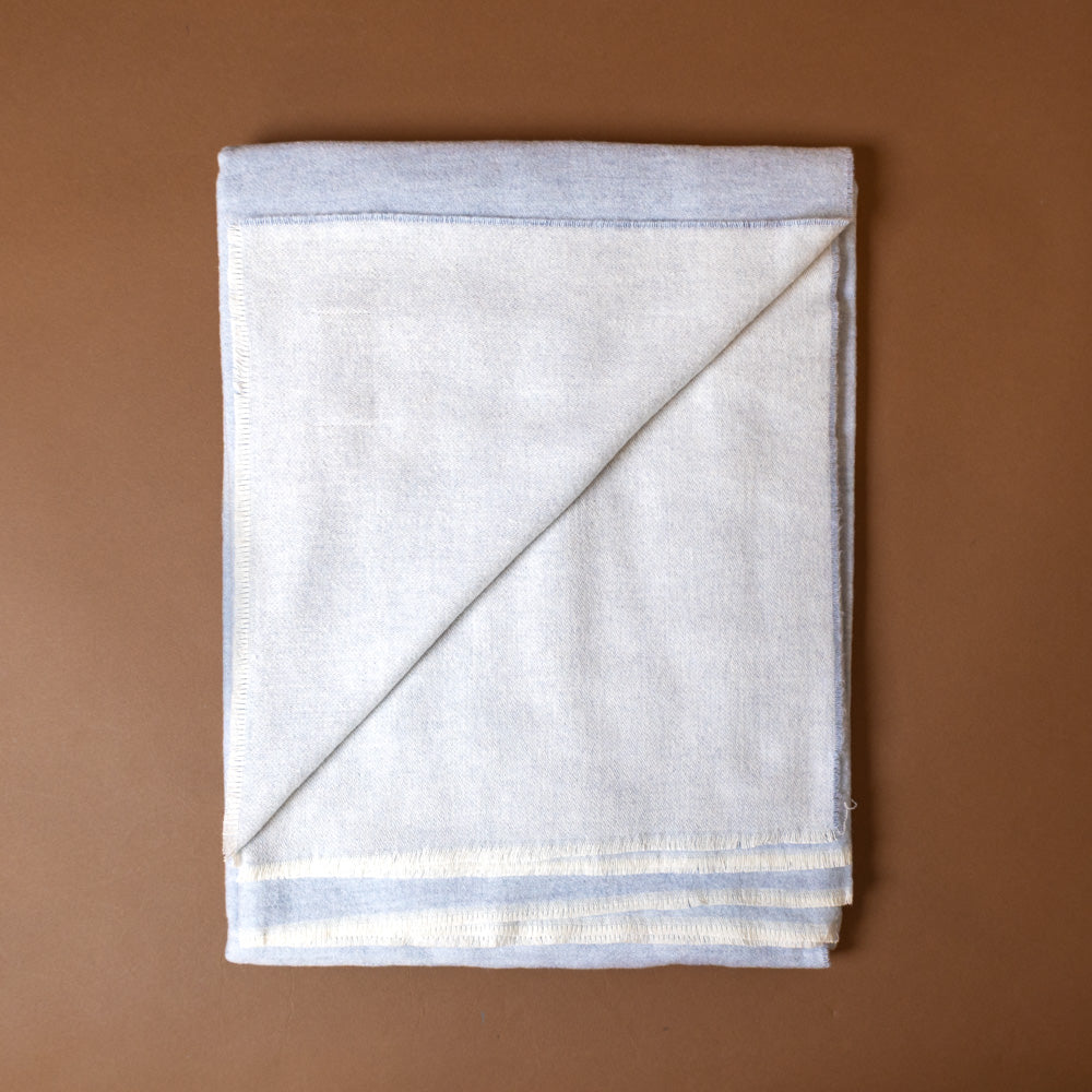 aspen-throw-hydrangea