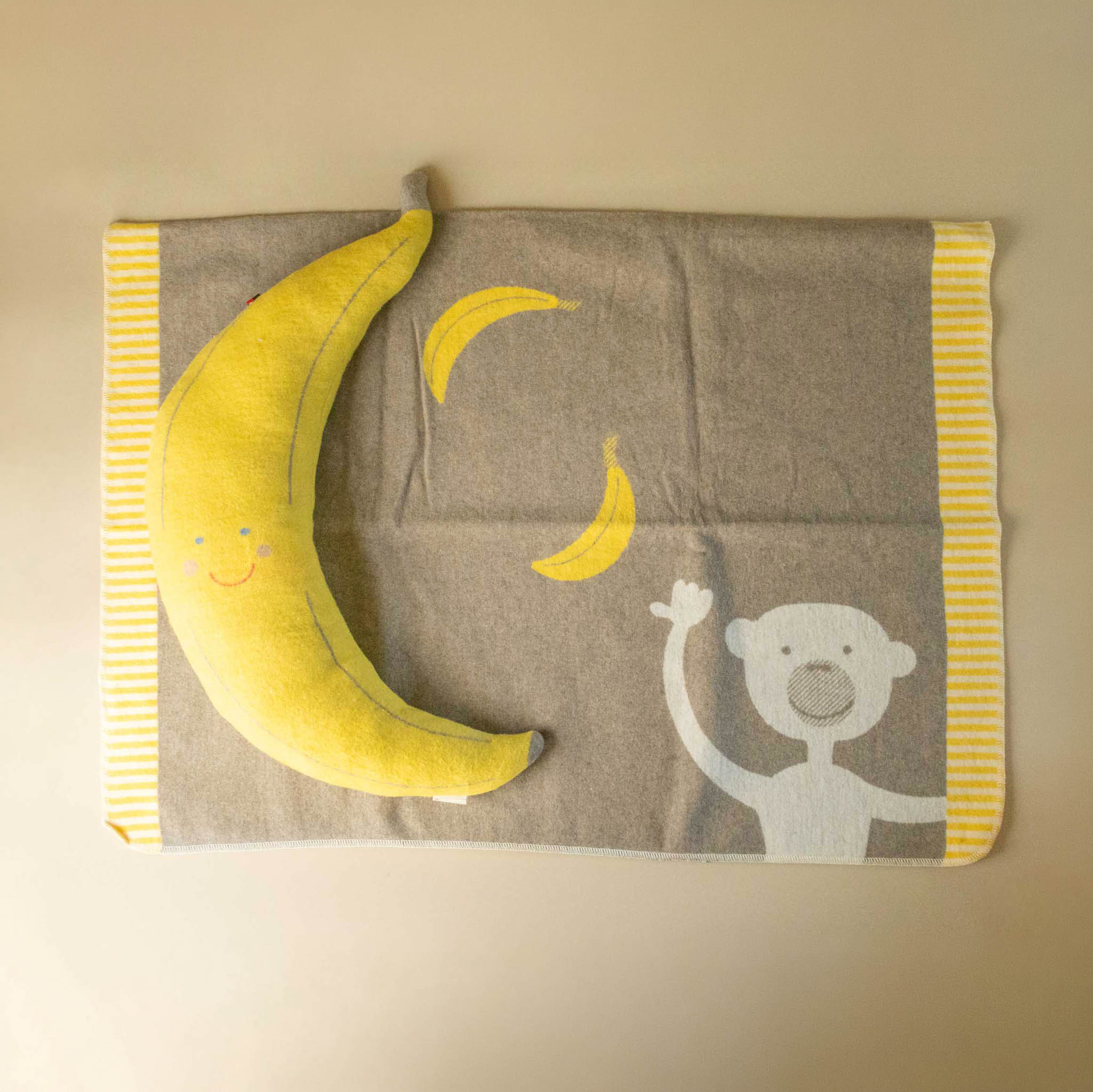 baby-blanket-bananarama-bananarama-cushion
