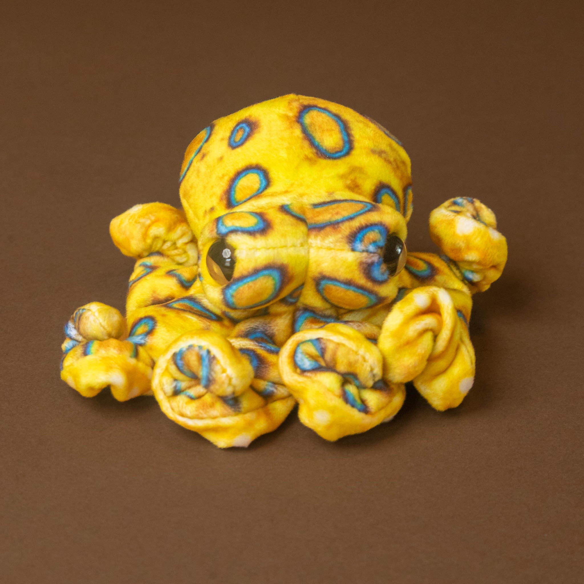 blue-ringed-octopus-finger-puppet