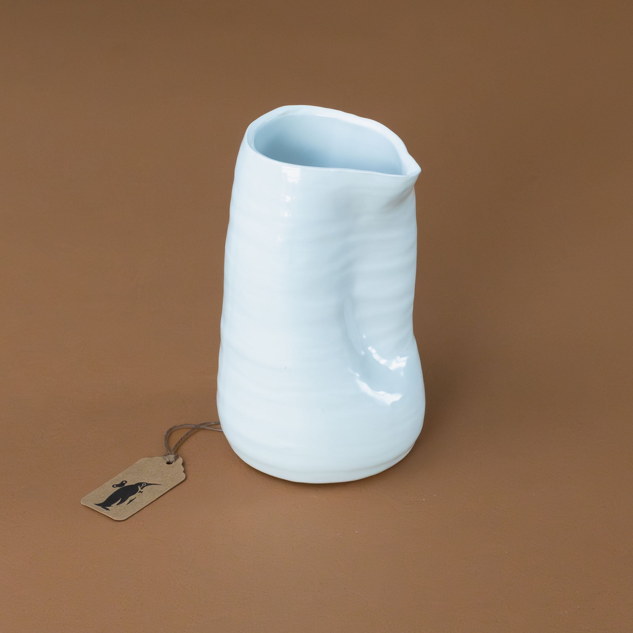 ceramic-tegan-vase-short-white