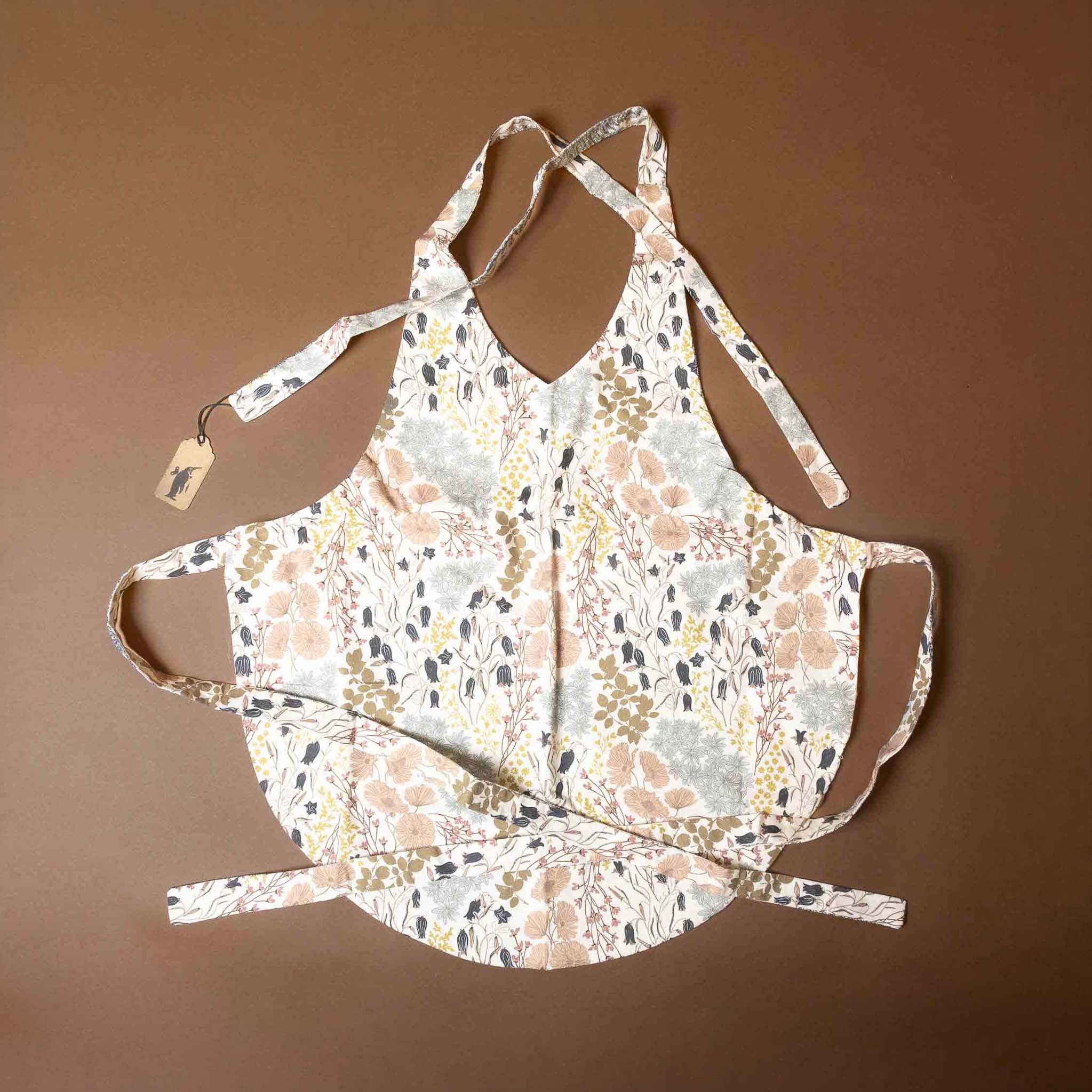 childrens-reversible-cotton-apron-fern-and-floral