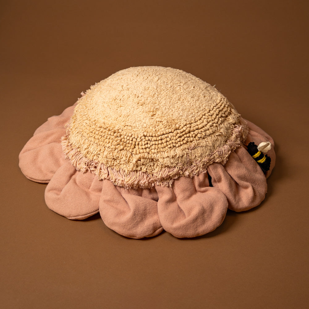 daisy-floor-cushion-pink with bee