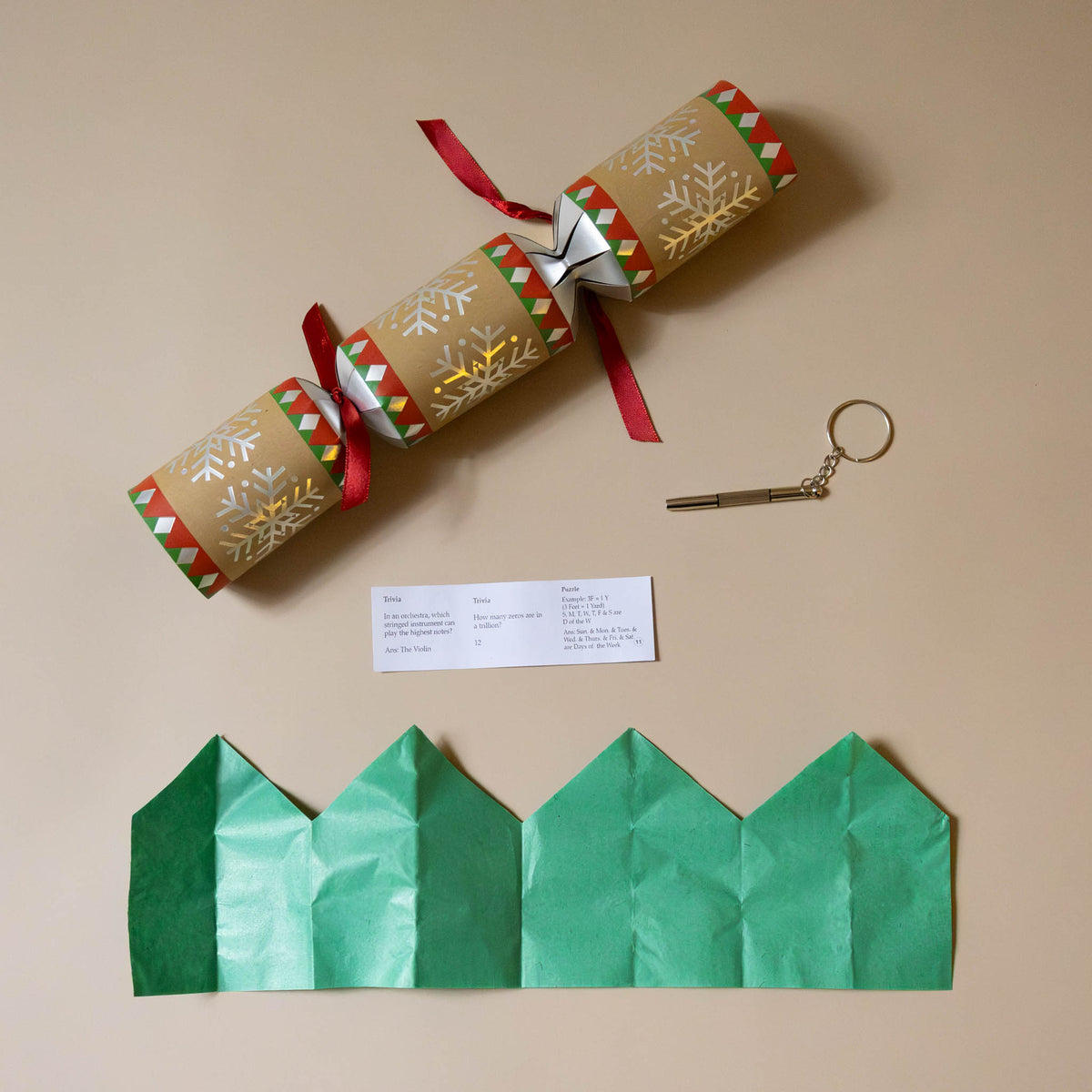 eco-friendly-christmas-crackers-mountain-snowflakes-puccimanuli