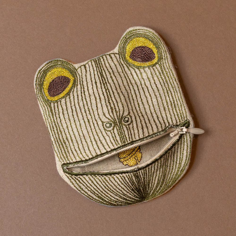 Embroidered Froggy Coin Pouch