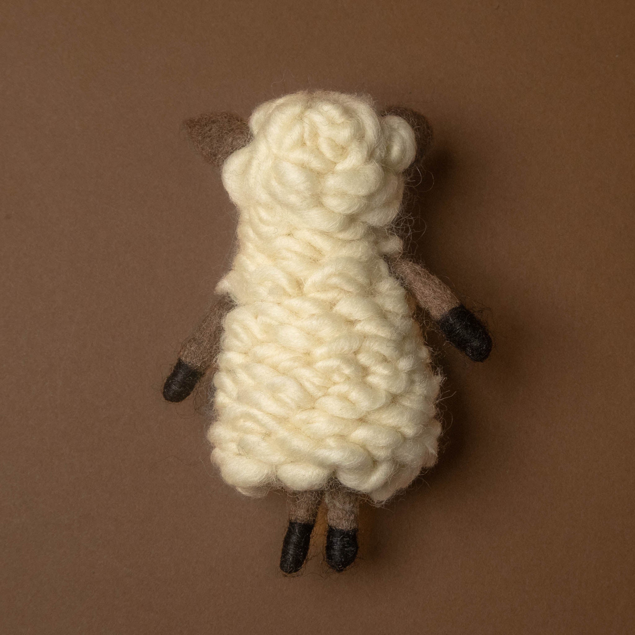 felted-finger-puppet-wooly-sheep-white