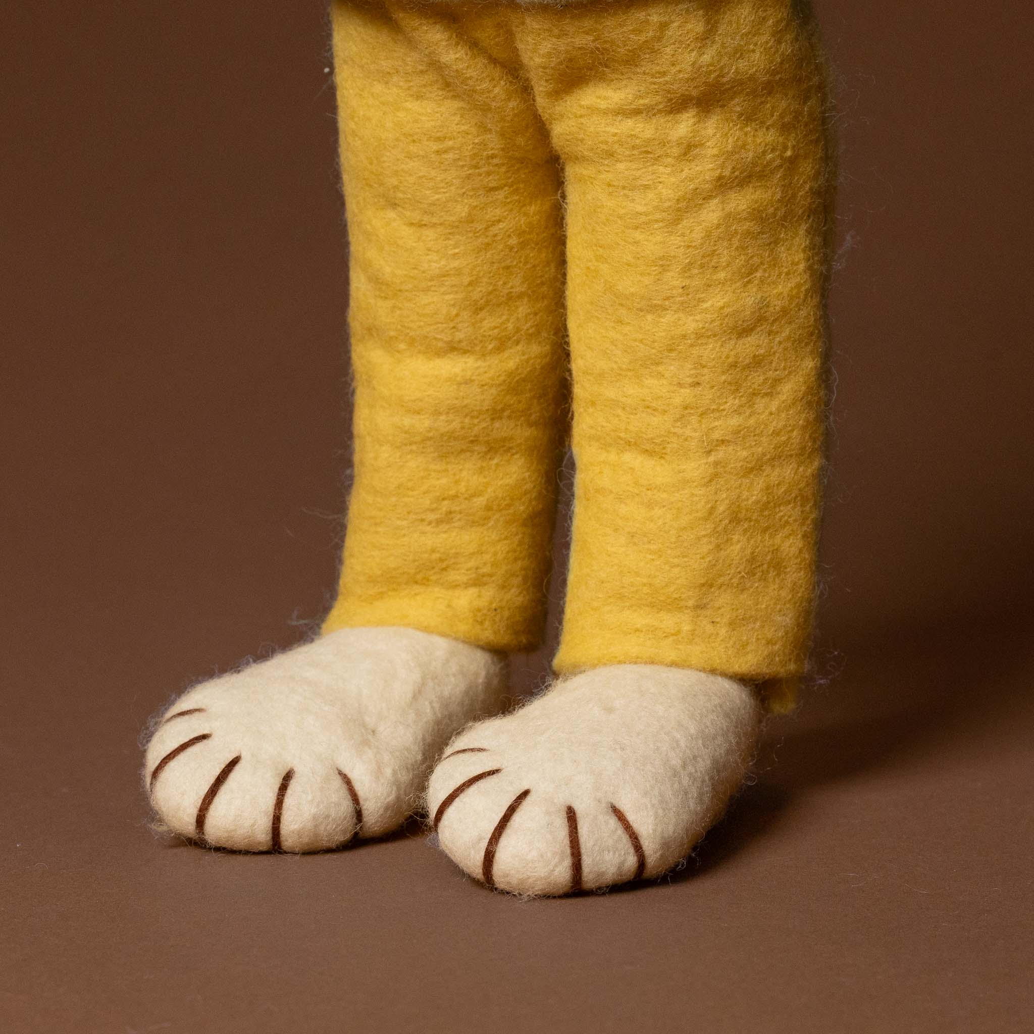 felted-jumbo-white-rabbit-mint-shirt-with-flower-bouquet