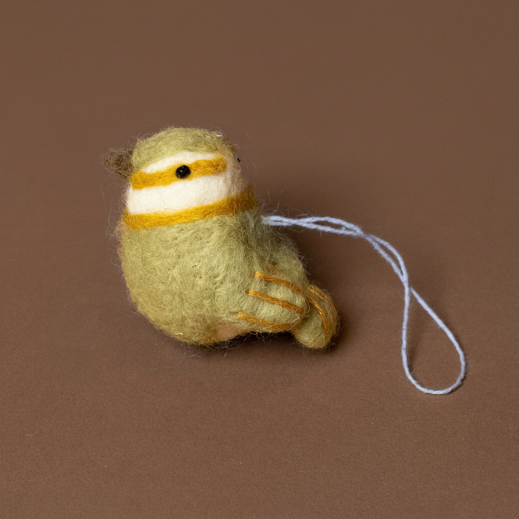 felted-spinus-bird-ornament--green-green