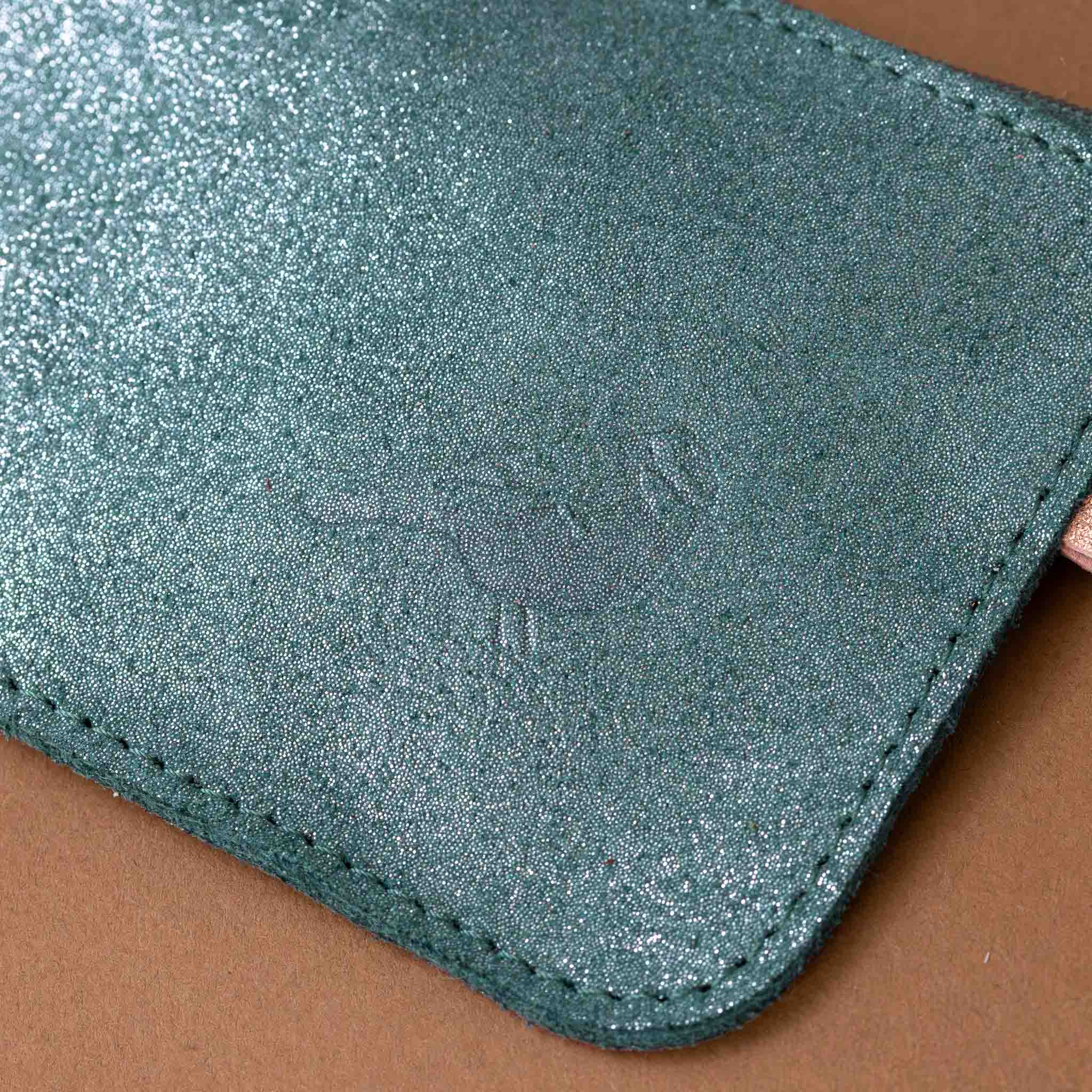 glitter-coin-purse-cactus-deep-green-with-birdie-emblem