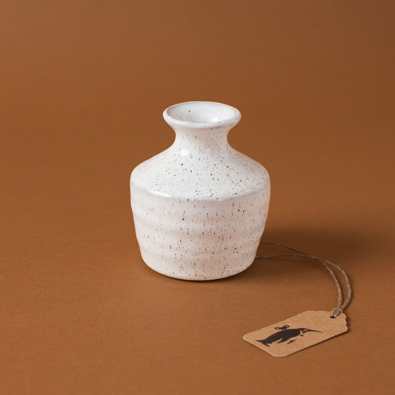 hari_ceramic_bud_vase_small white speckled