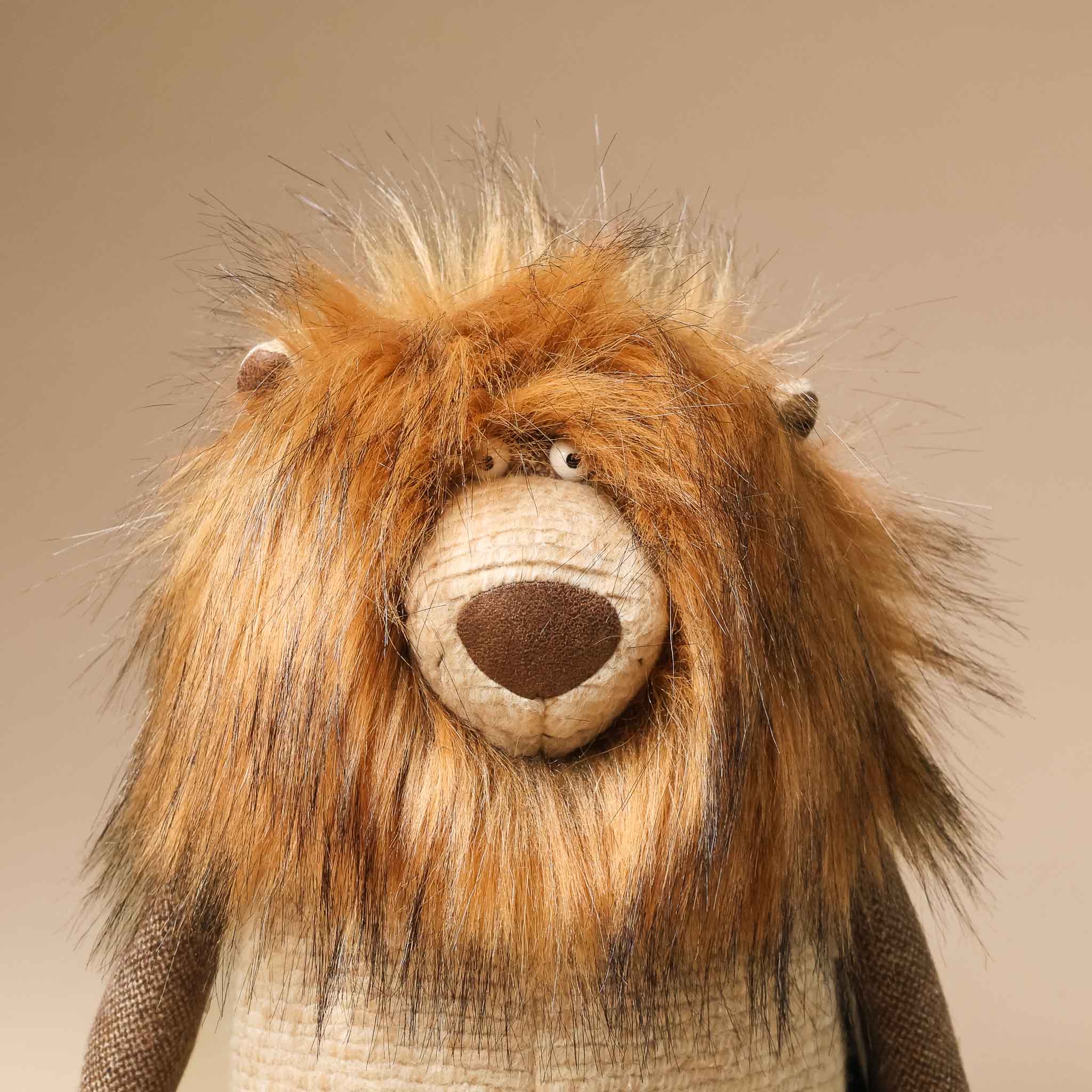 legend-leo-lion Stuffed lion toy -face