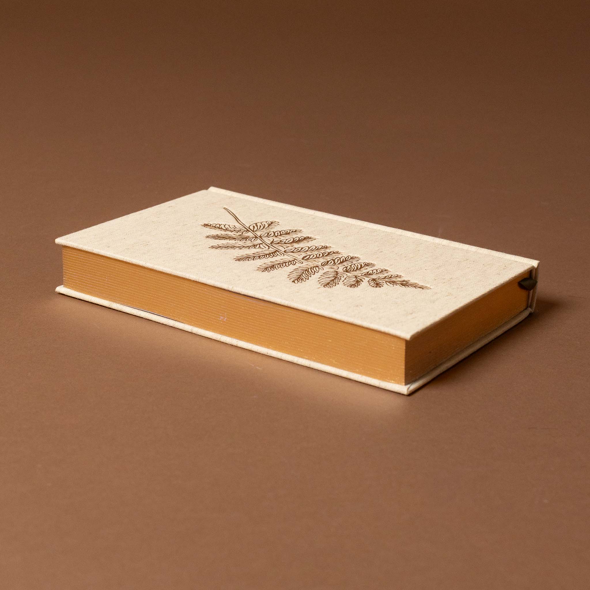 linen-embossed-lay-flat-sketchbook-gold-fern