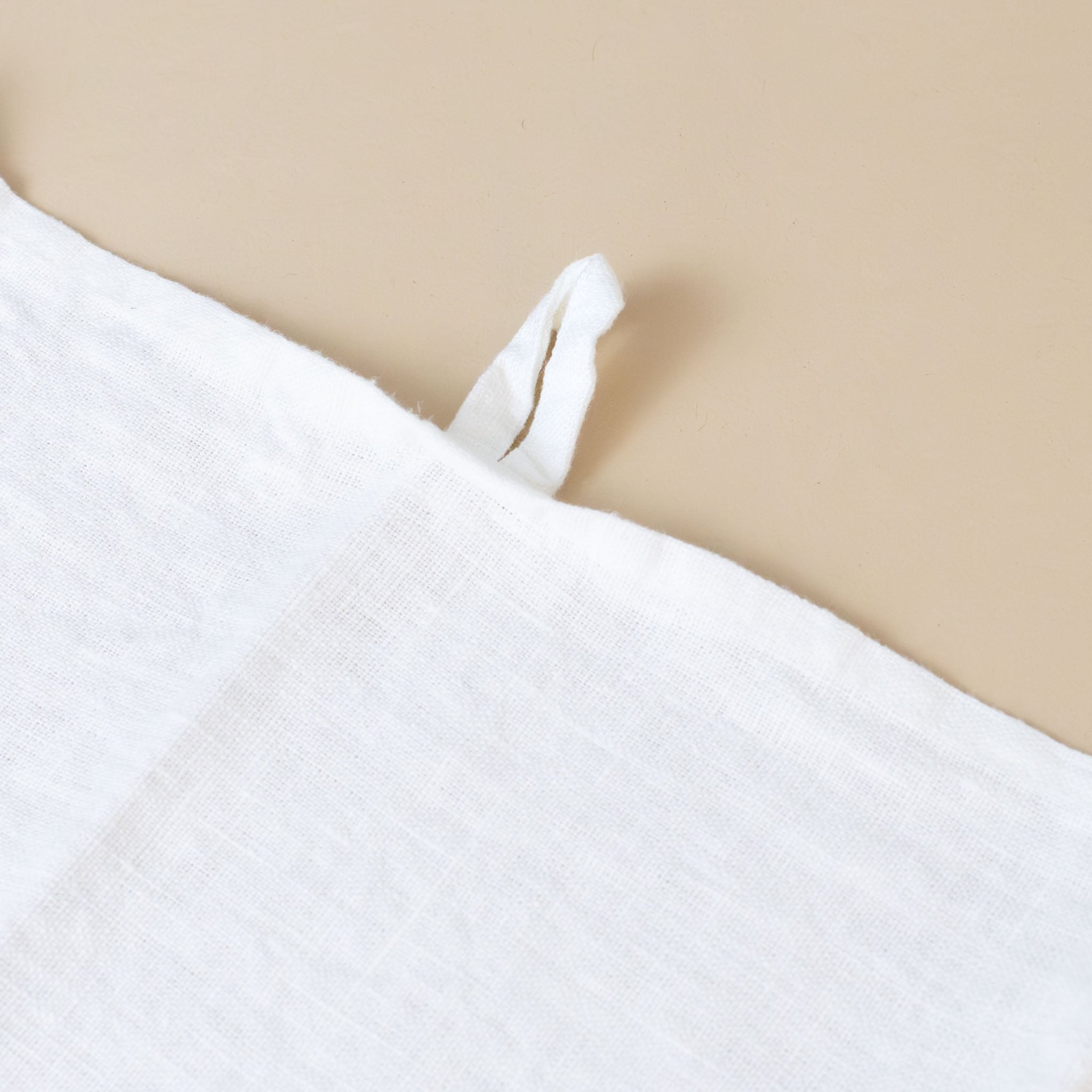 linen-tea-towel-coneflower-green-loop