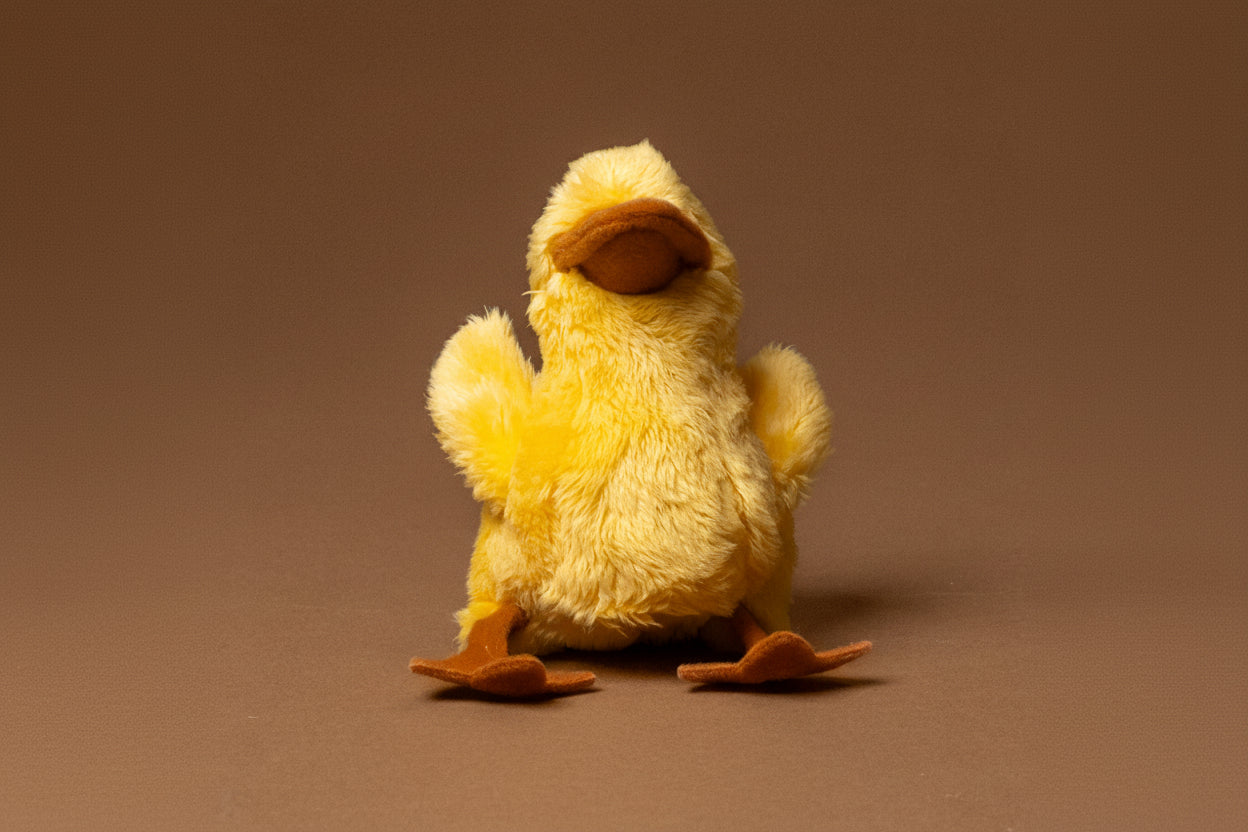 little-duck-chick-finger-puppet