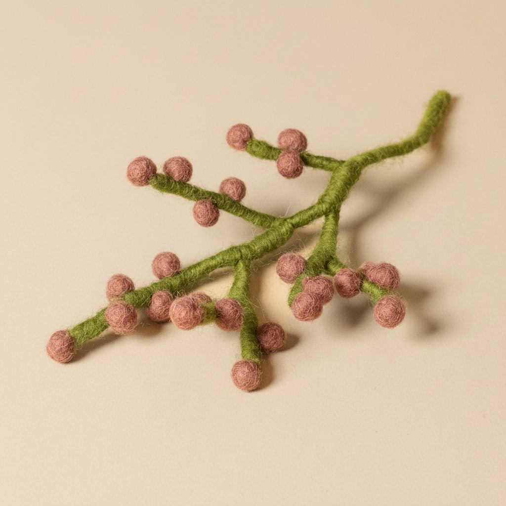 little-felt-berry-branch-rouge