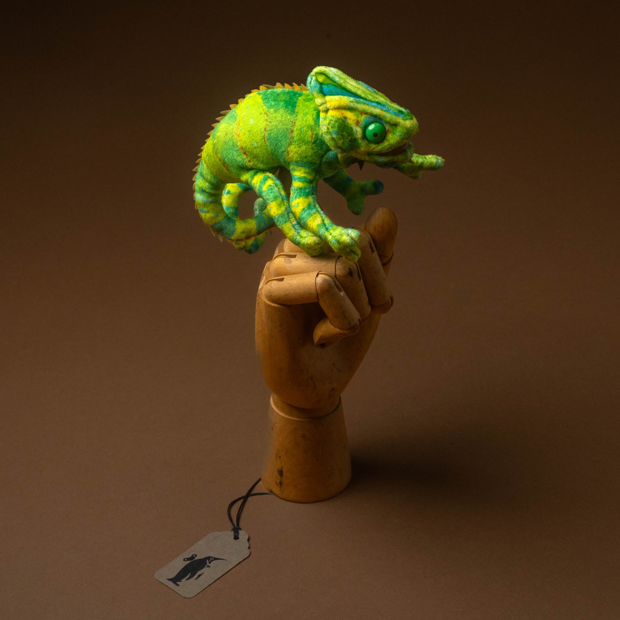 little-green-chameleon-finger-puppet
