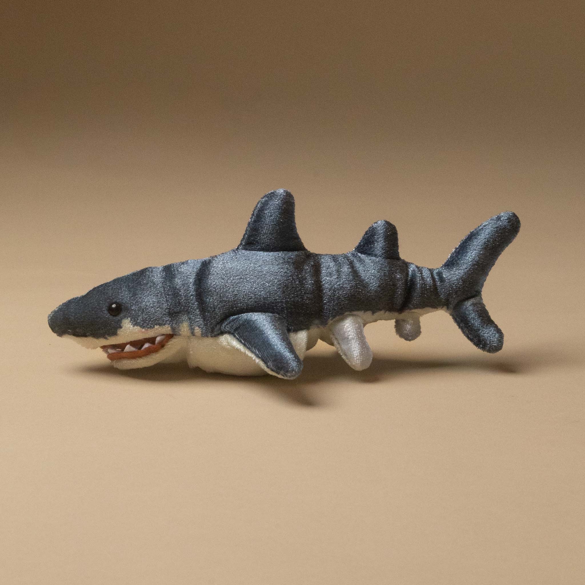 little-shark-finger-puppet