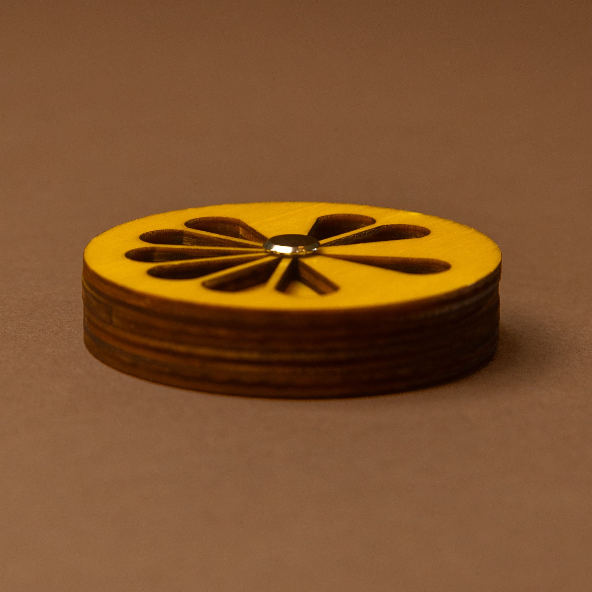 little-wooden-flower-puzzle