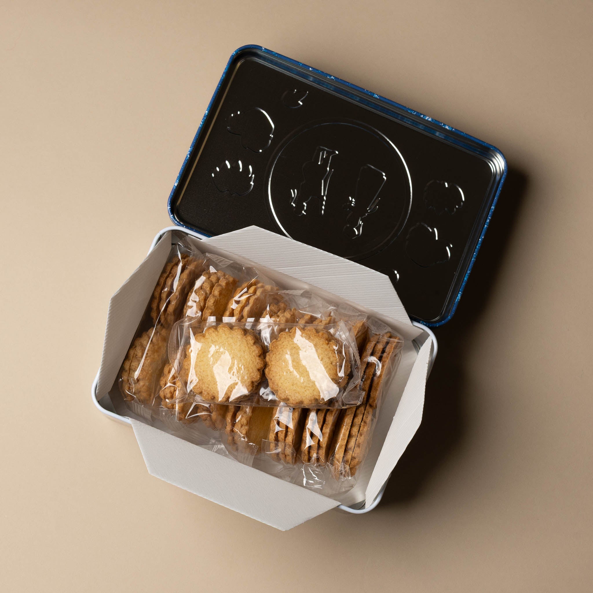 Maison Peltier Butter Galettes in Quimper Tin