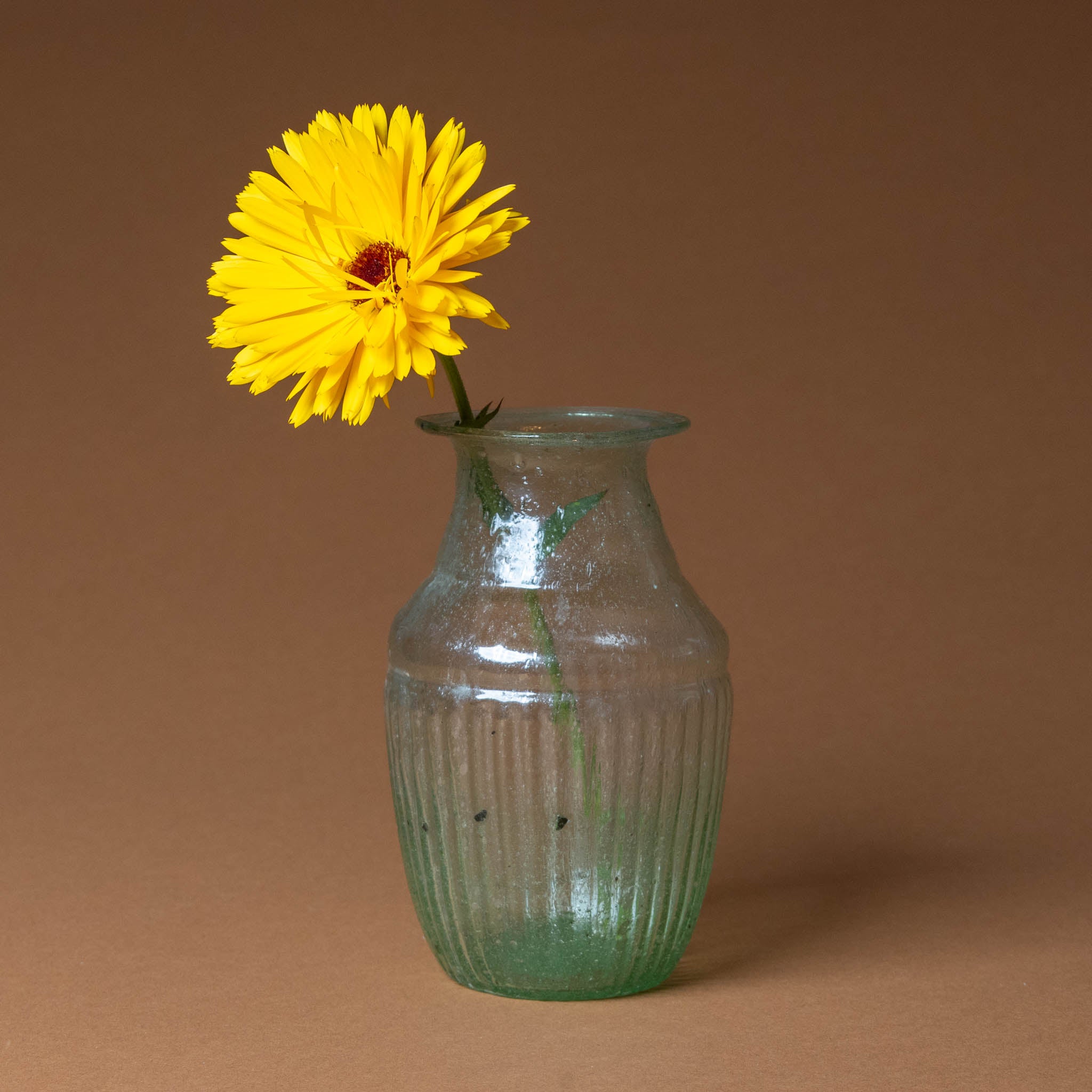 matcha-pepper-glass-vase-short