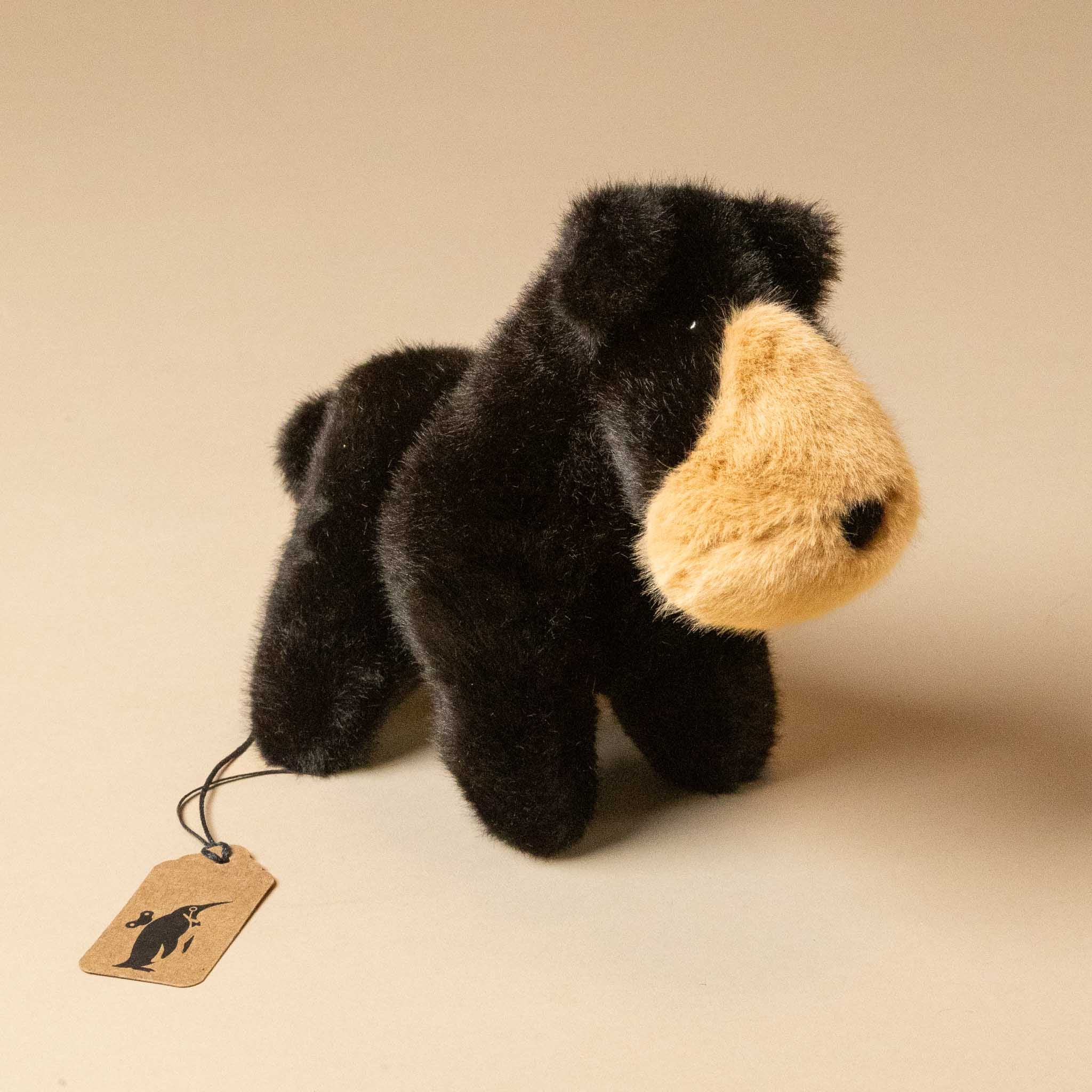 muzzle-bradley-black-bear-small-stuffed-animal