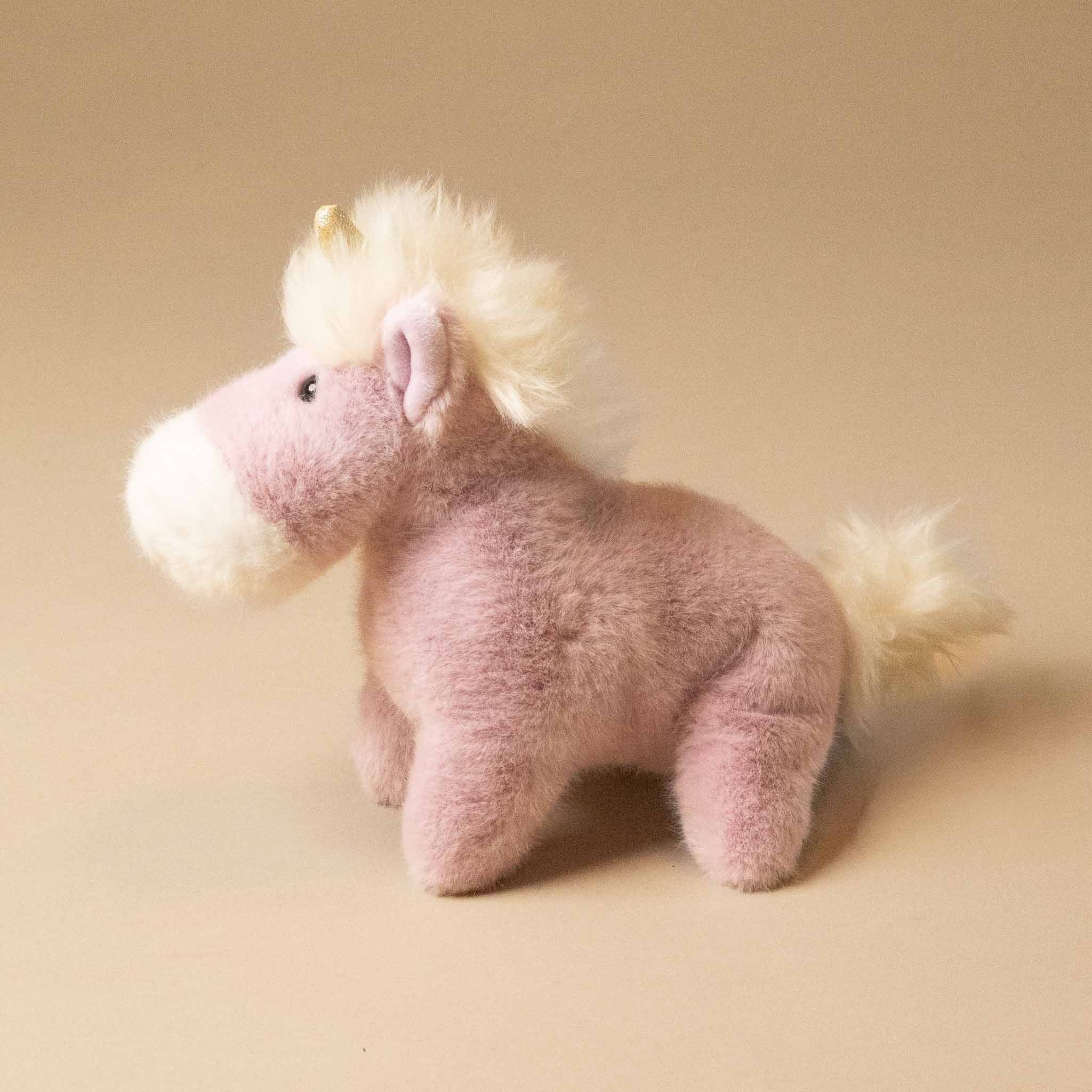 muzzle-eleanor-unicorn-pink-white-stuffed-animal