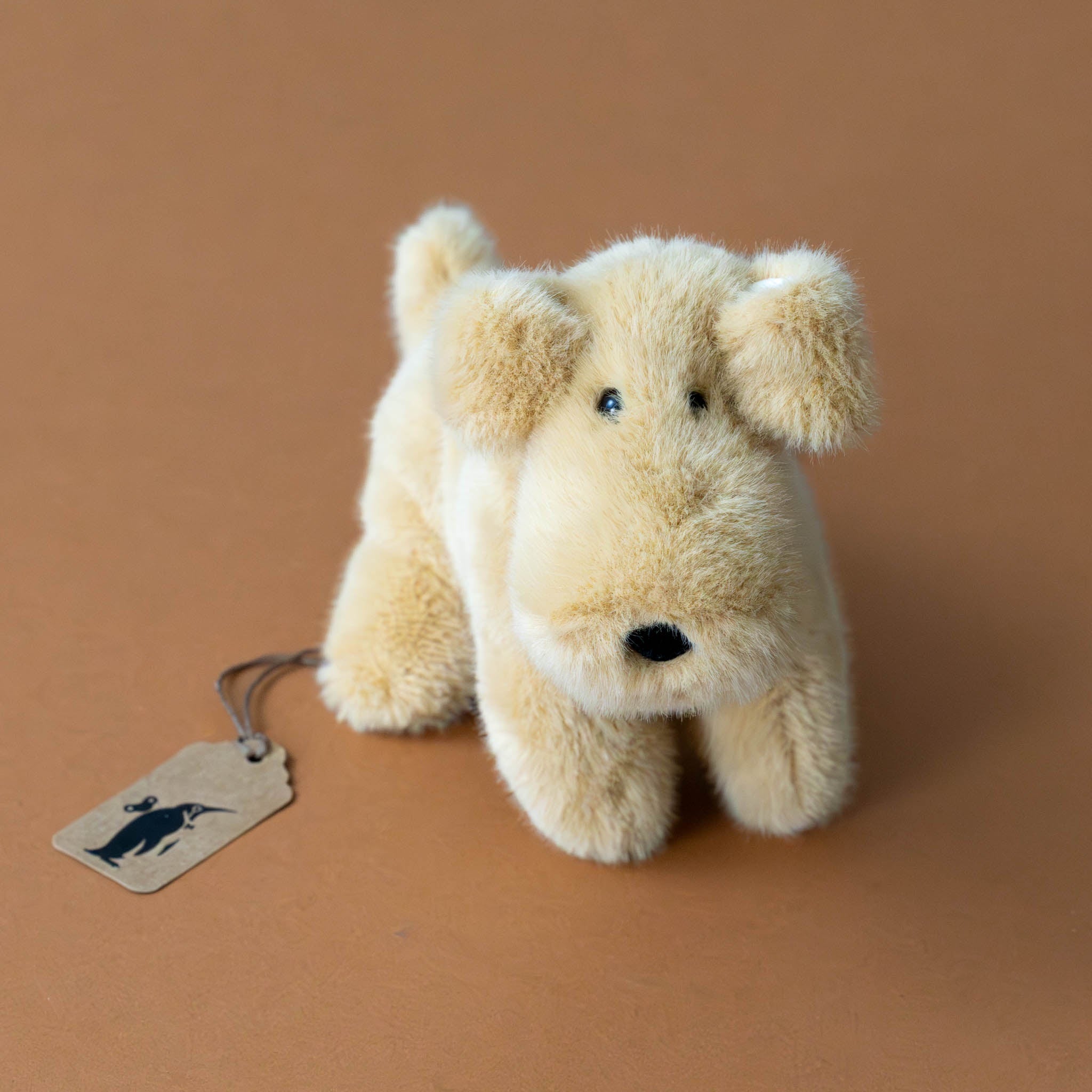 muzzle-tim-tan-pup-stuffed-animal