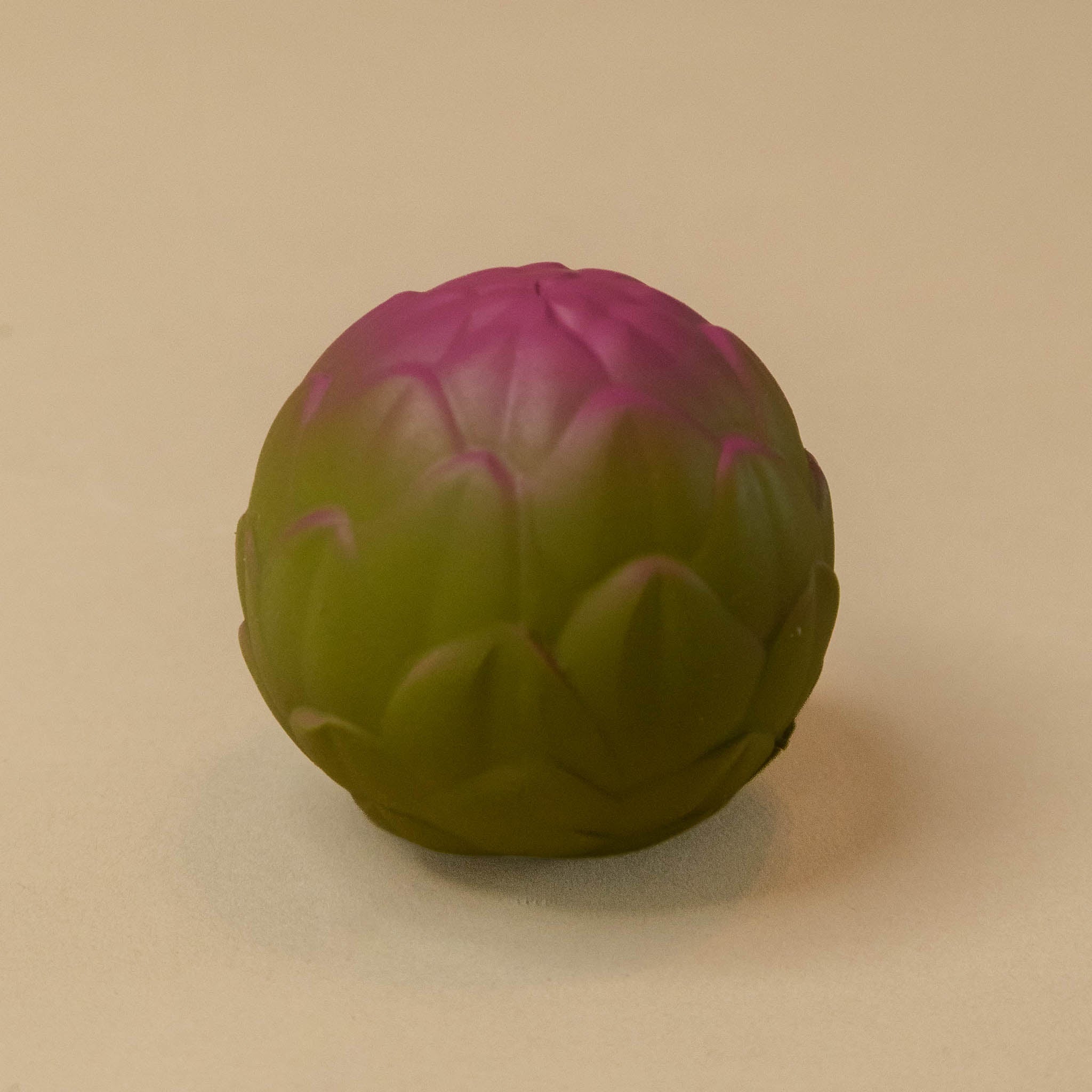 natural-rubber-sensory-ball-artichoke