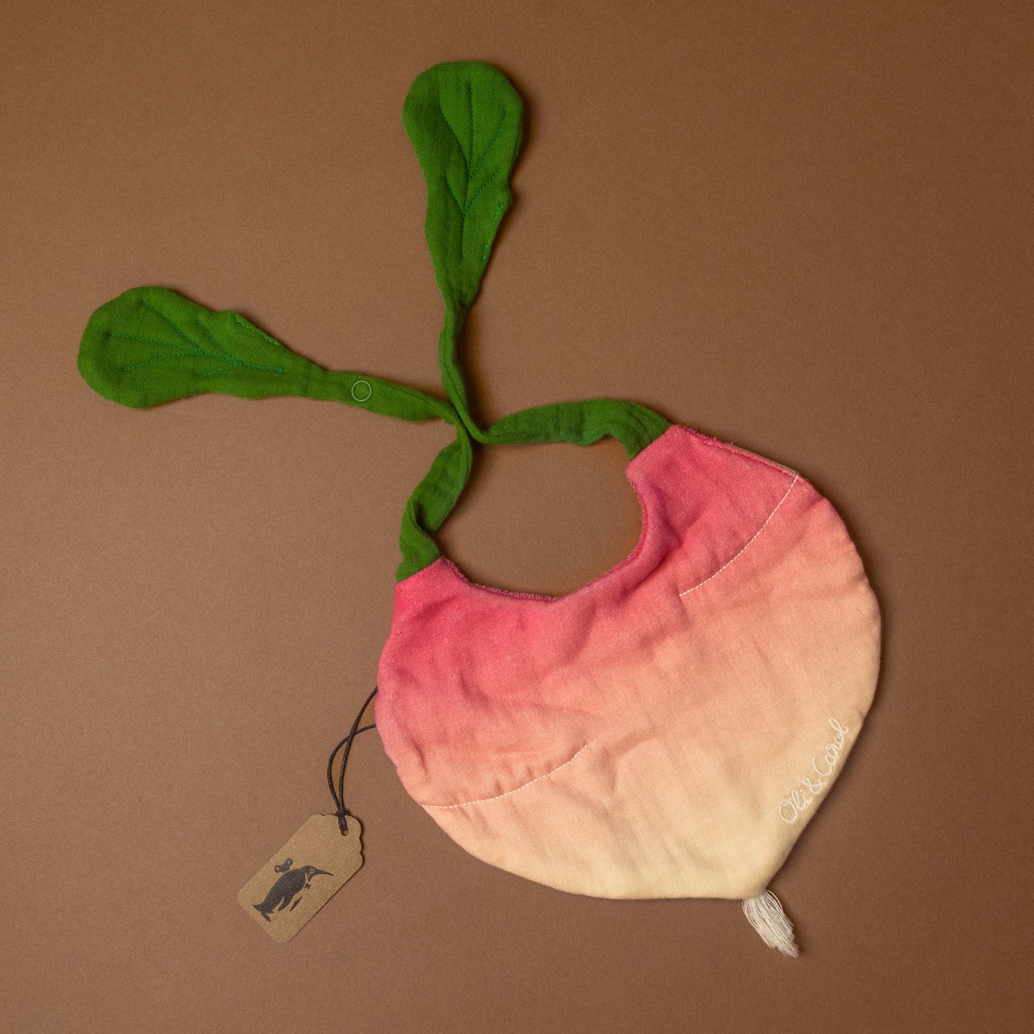 organic-cotton-muslin-bib-radish-1