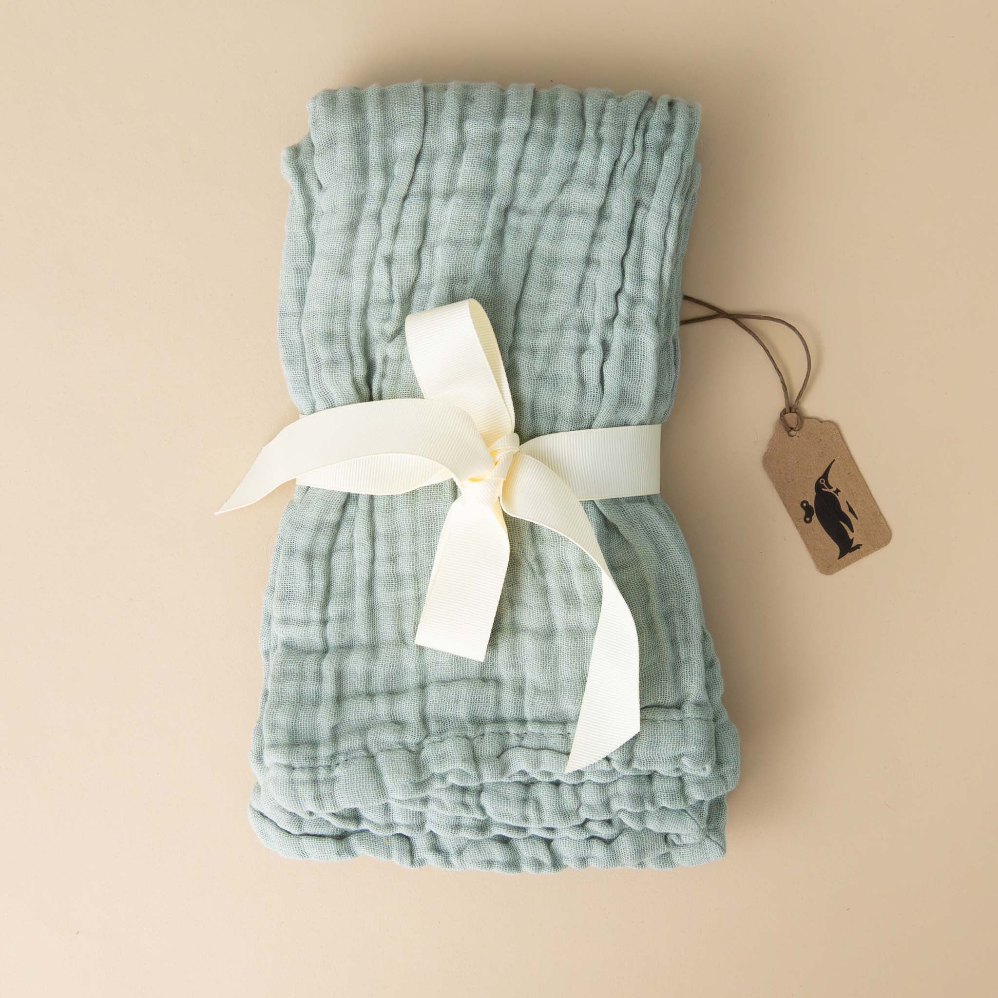 organic-cotton-muslin-hand-towel-mint