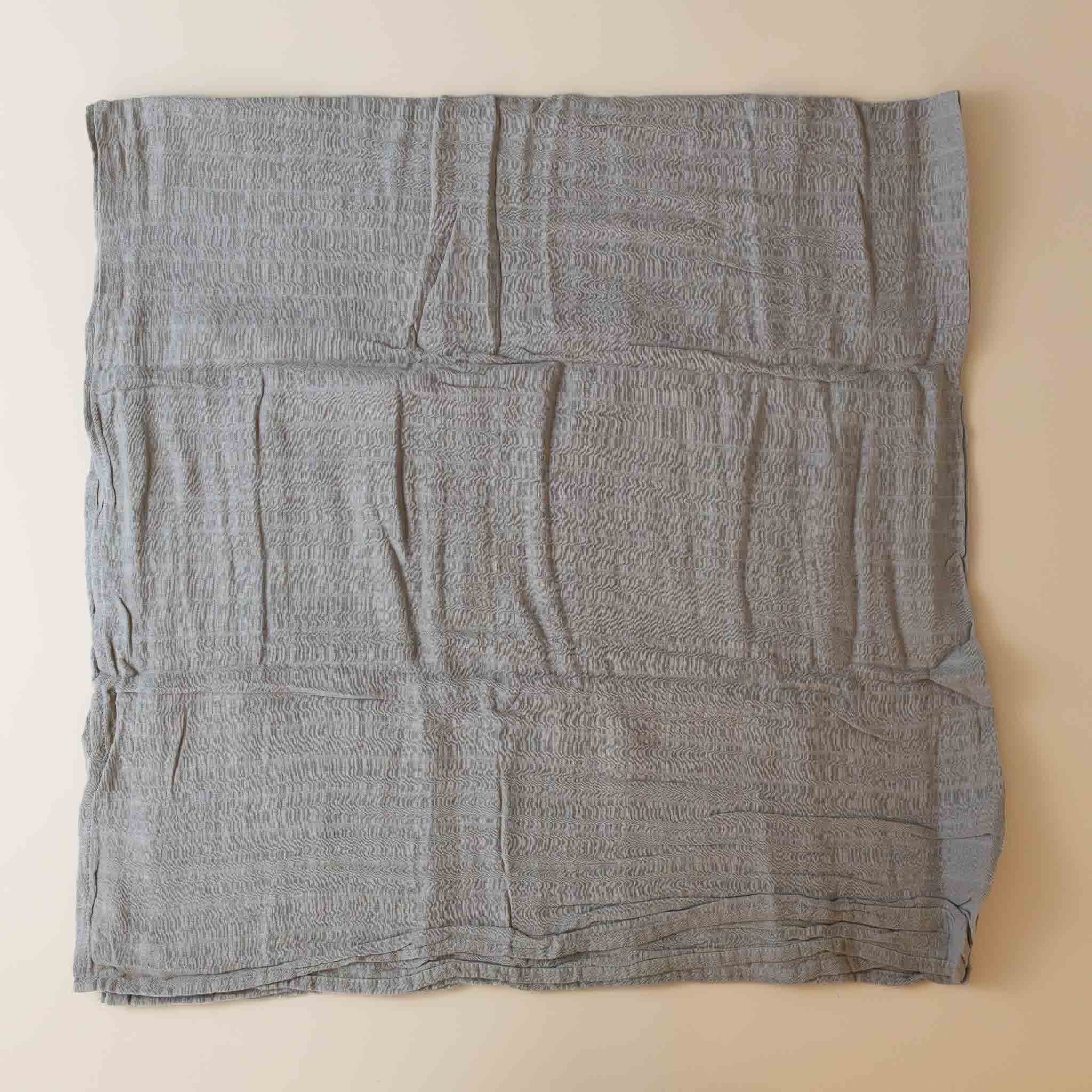 organic-cotton-muslin-swaddle-driftwood-open
