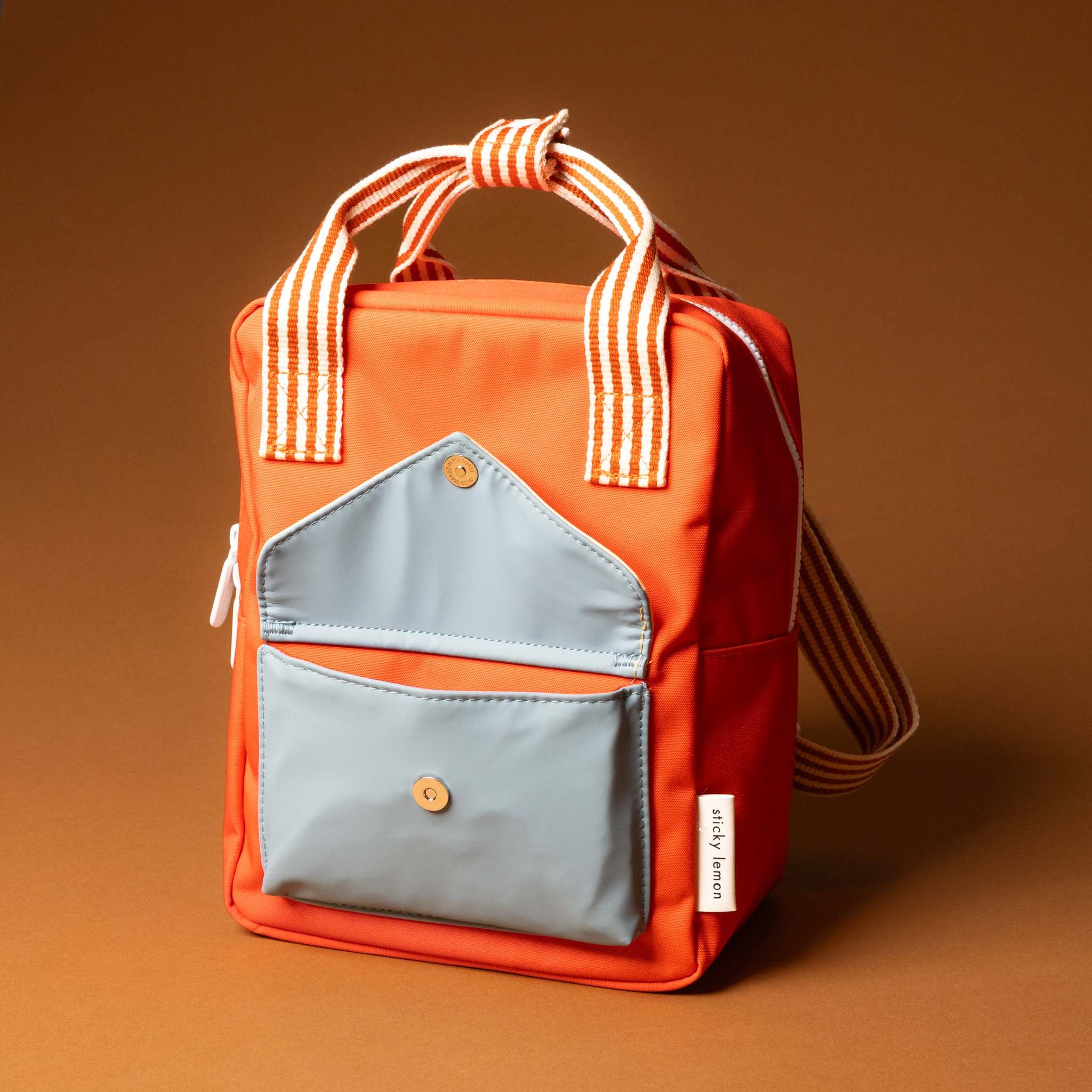 recycled-wonders-envelope-backpack-small-lifeguard-red-with-striped-red-straps