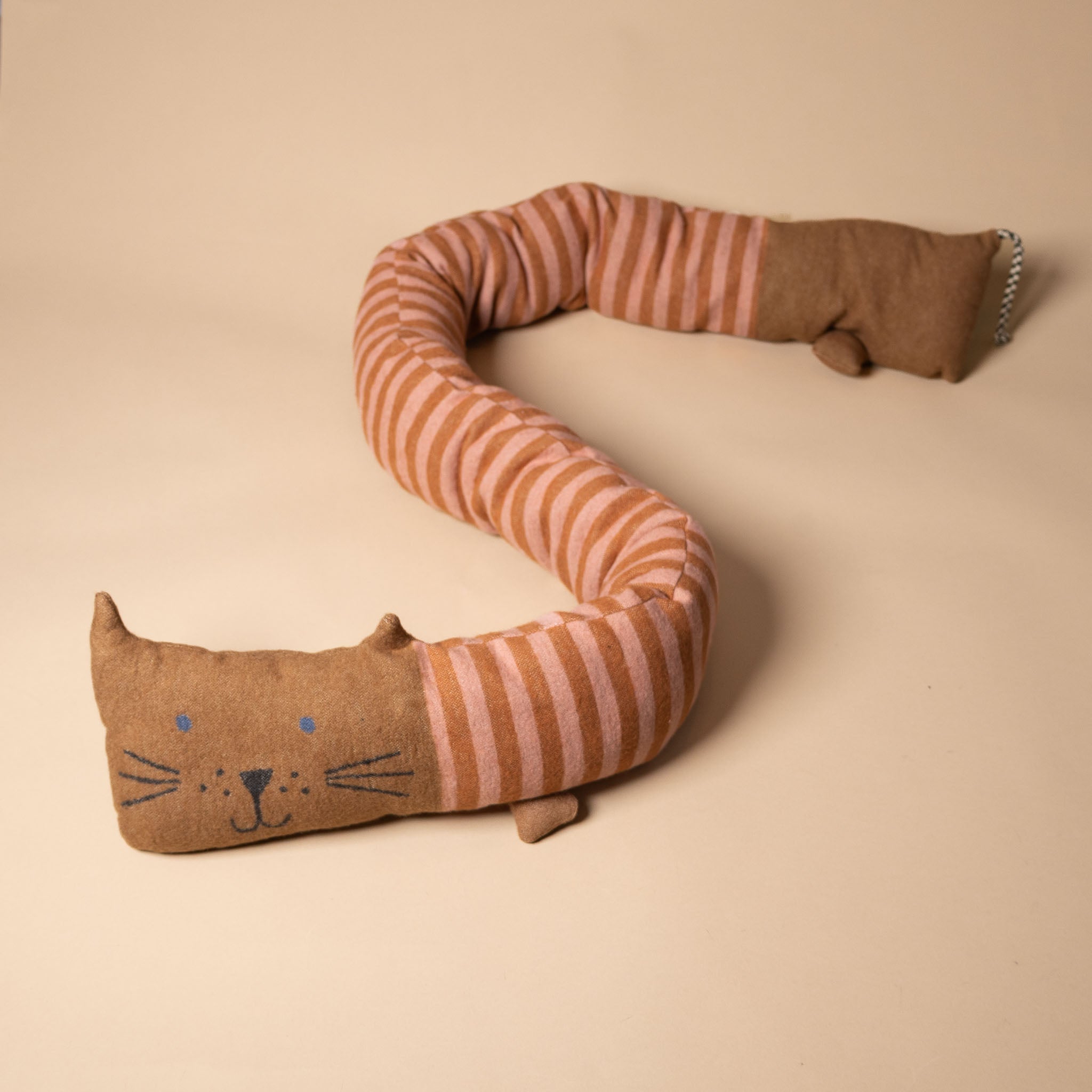 stripey-cat-nesting-cushion