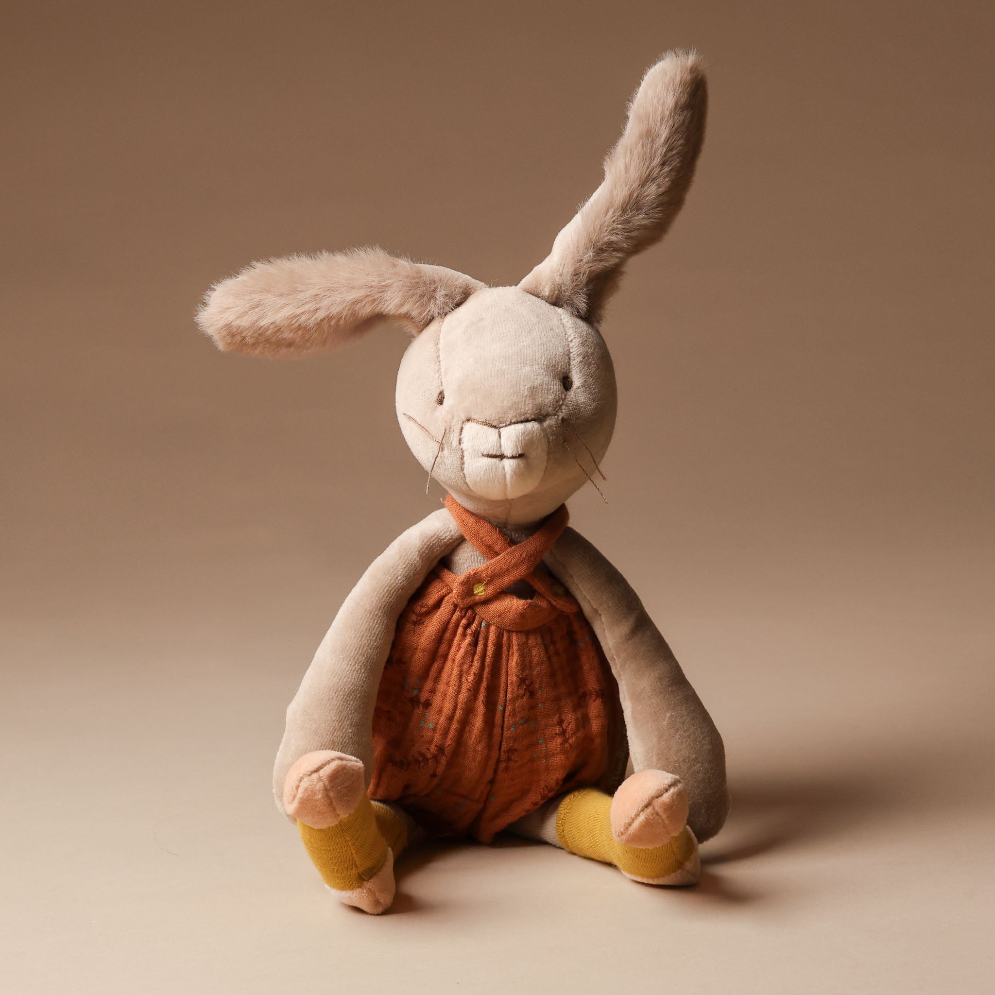 trois-petit-lapins-clay-romper-rabbit-stuffed-animal