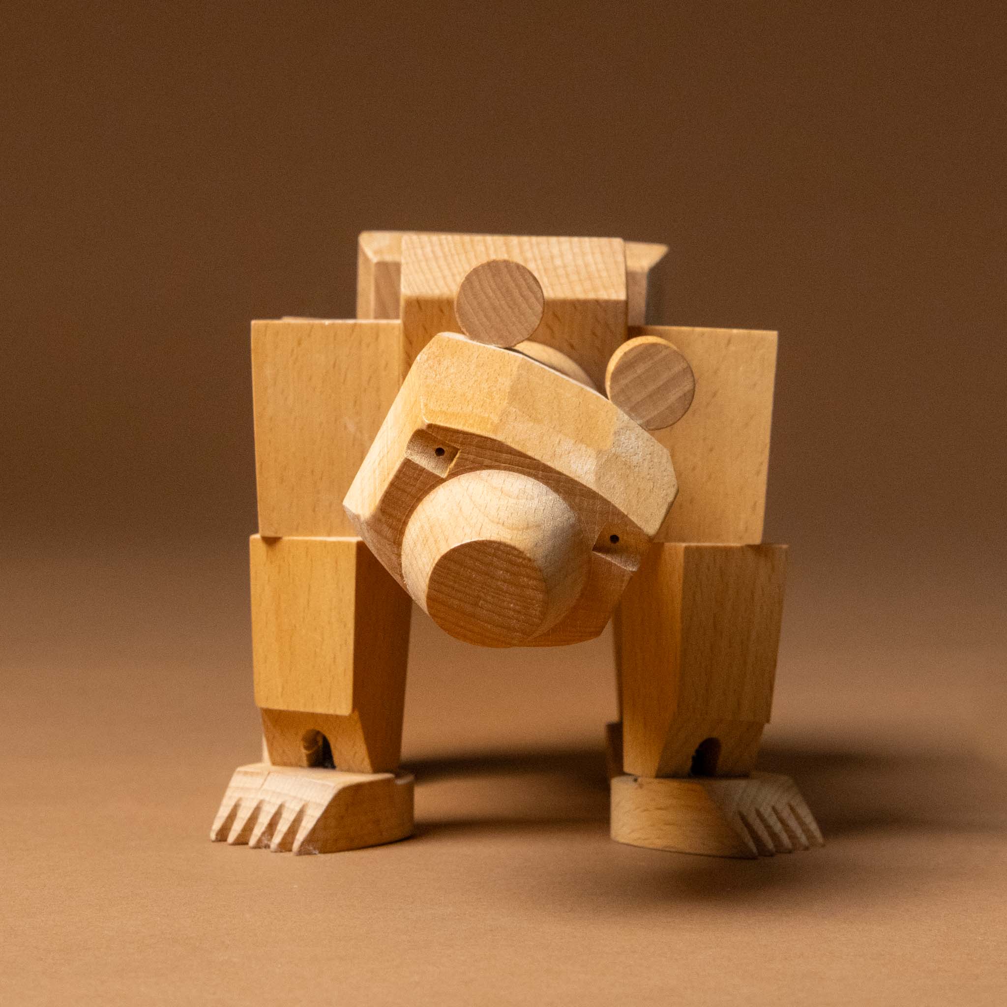ursa-minor-bear-wooden-figure-face