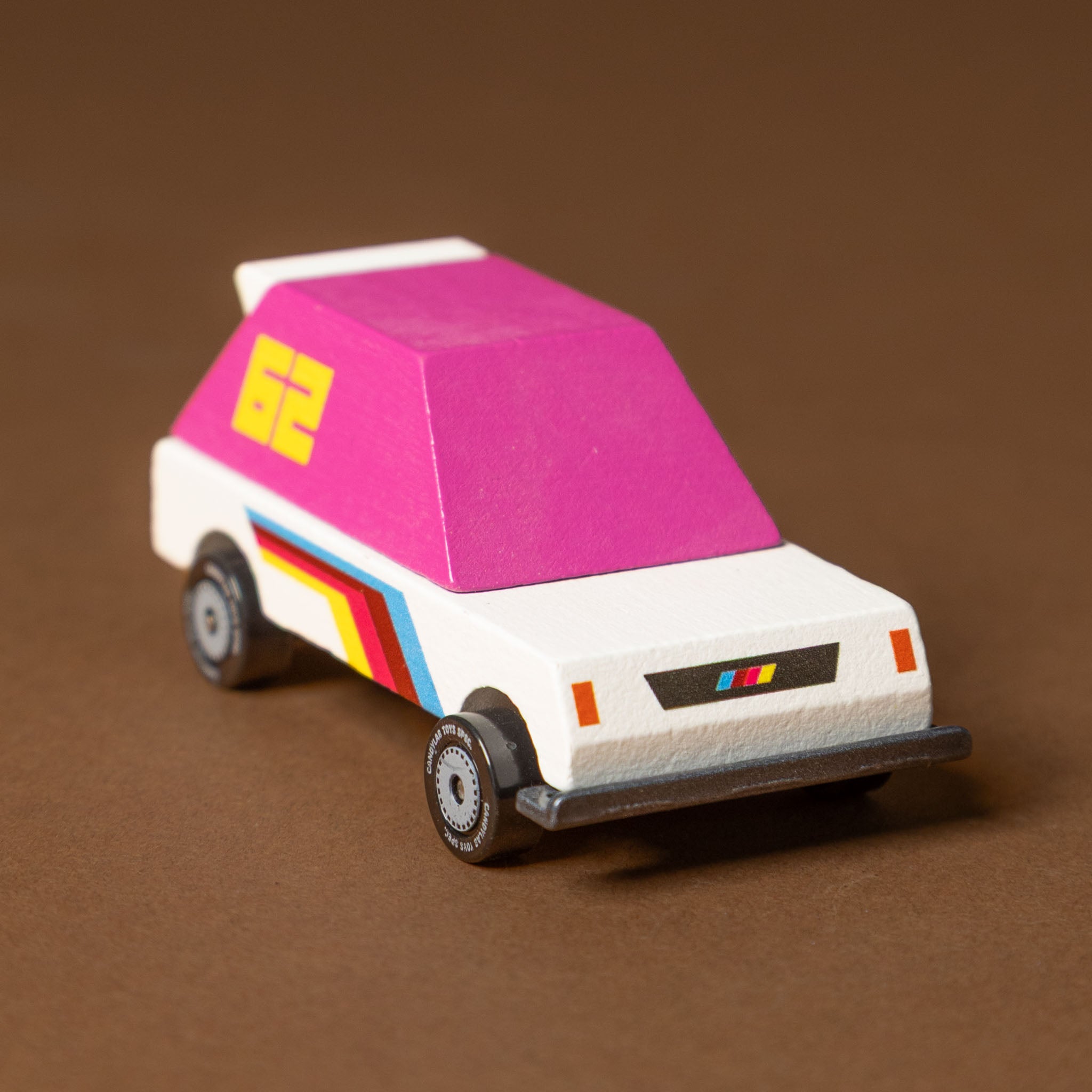 wooden-candycar-toon-pink-racer-62