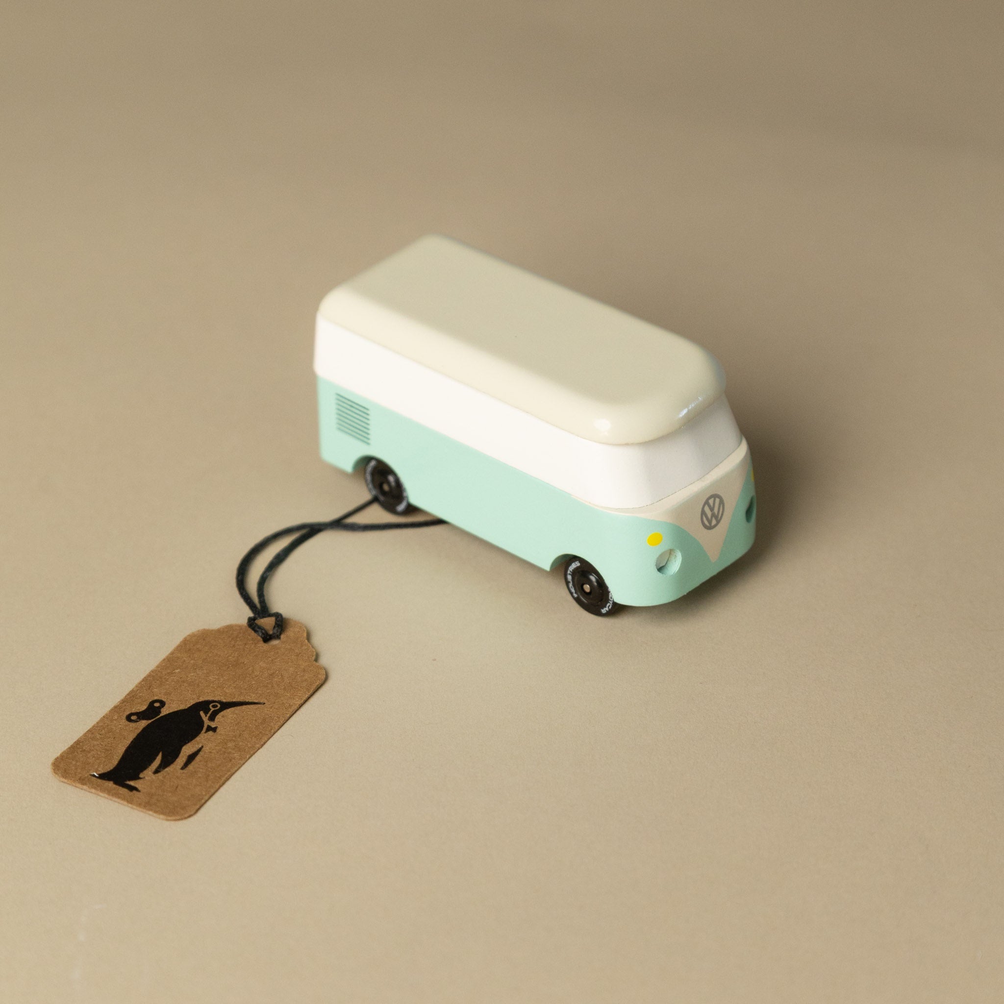 wooden-candycar-vw-bus-surf-blue