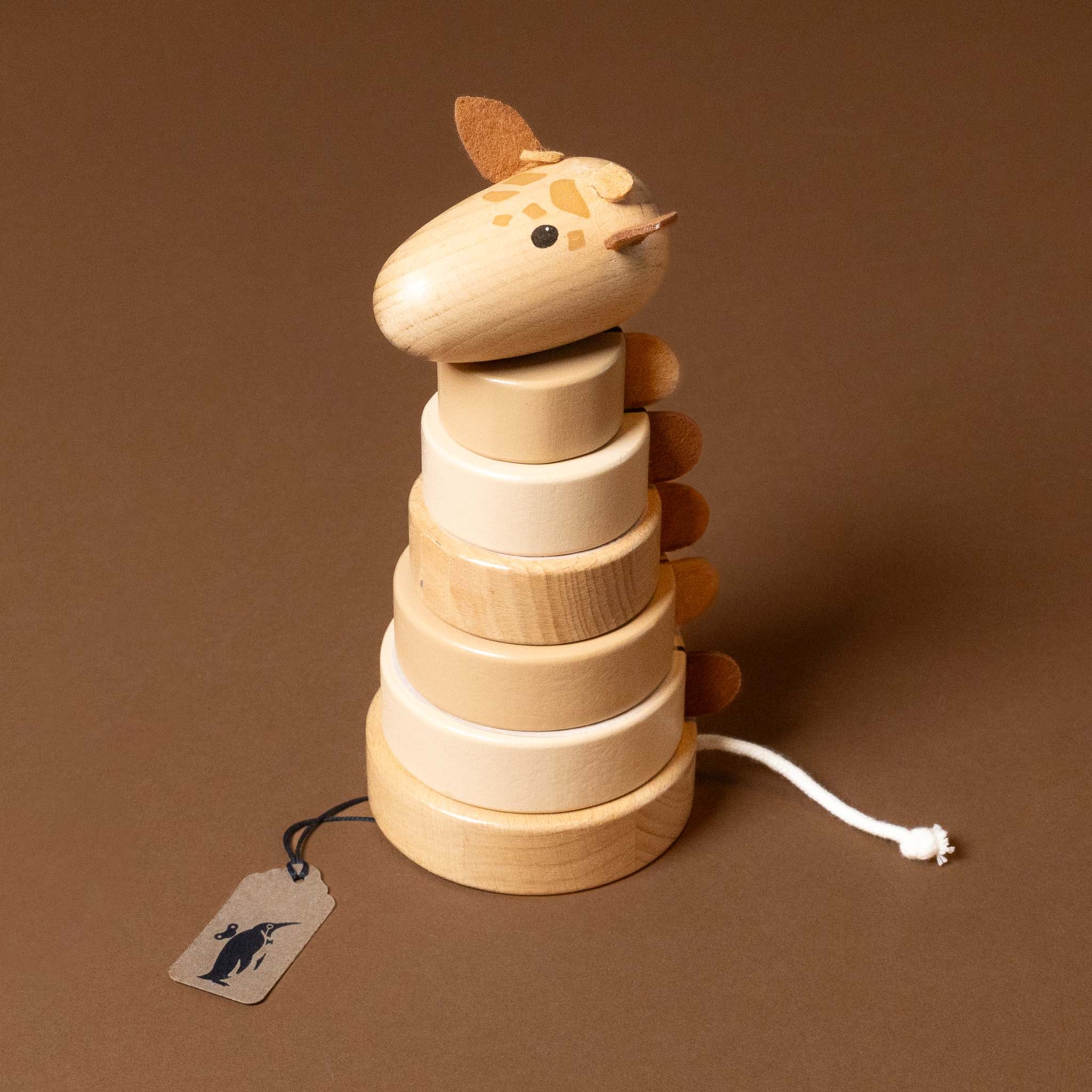 wooden-stacking-giraffe-leonie