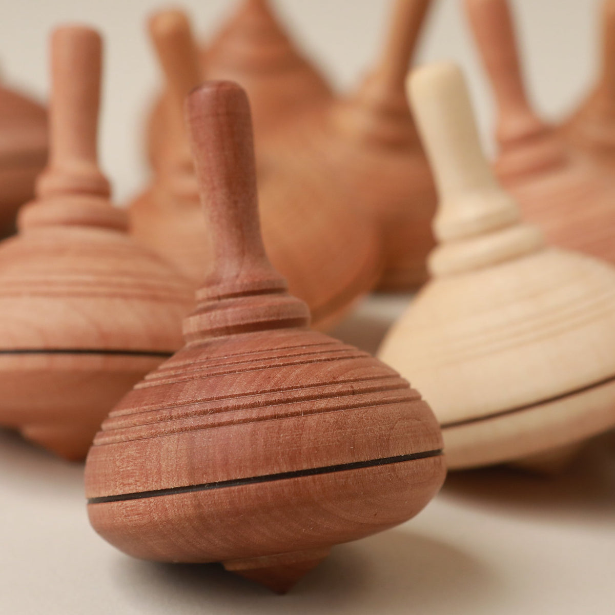 Wooden spinning top hot sale dimensions