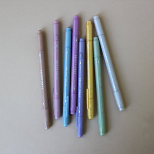 bright-ideas-double-ended-metallic-brush-pens-out-of-case-in-various-pastel-shades
