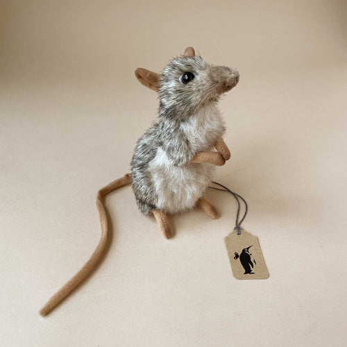 realistic-mouse-stuffed-animal
