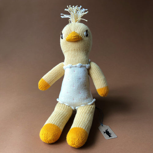 pale-yellow-knit-duck-with-white-swim-suit