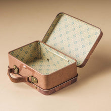 Load image into Gallery viewer, matchbox-mouse-suitcase-brown-shown-open