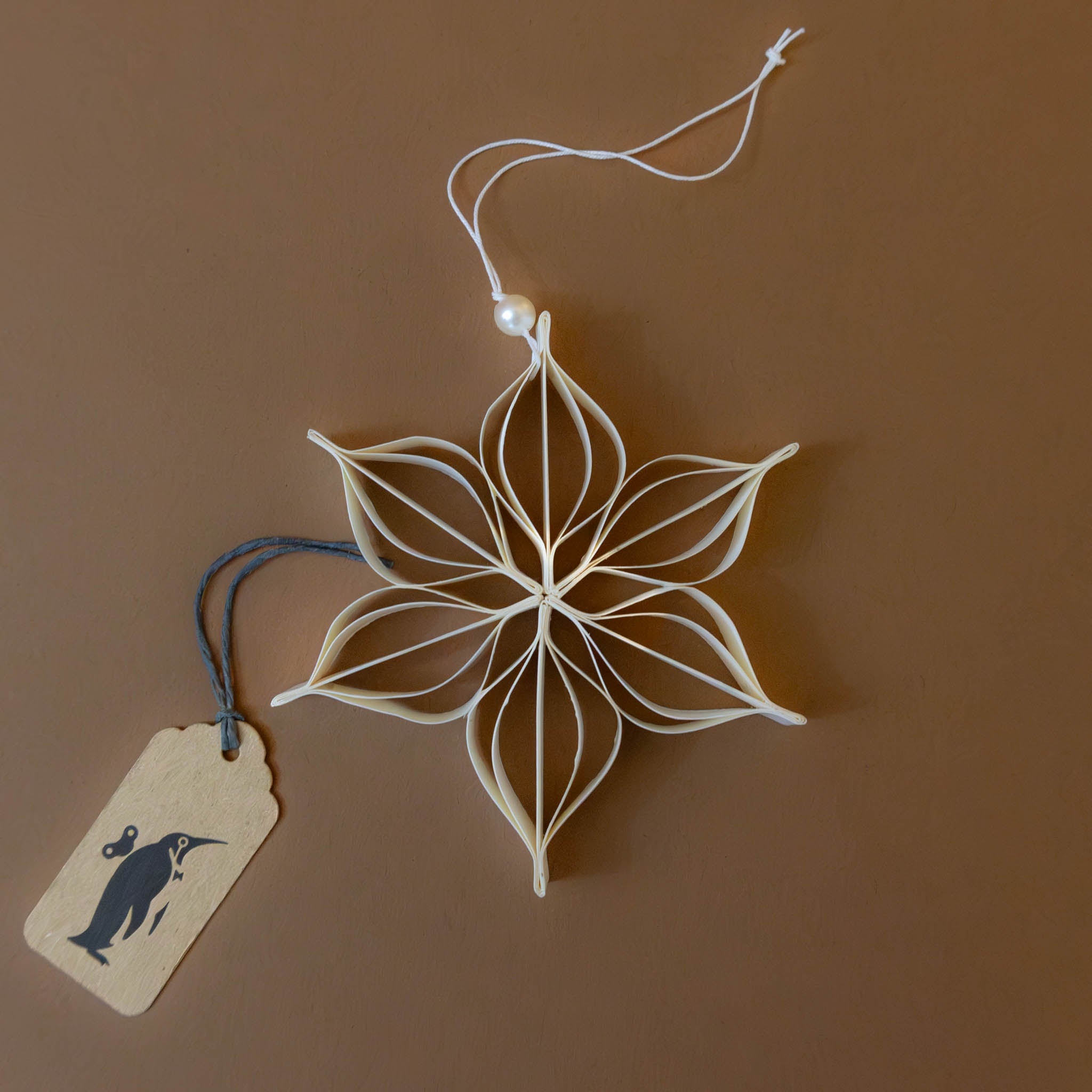 paper-yule-ornament-white-snowflake