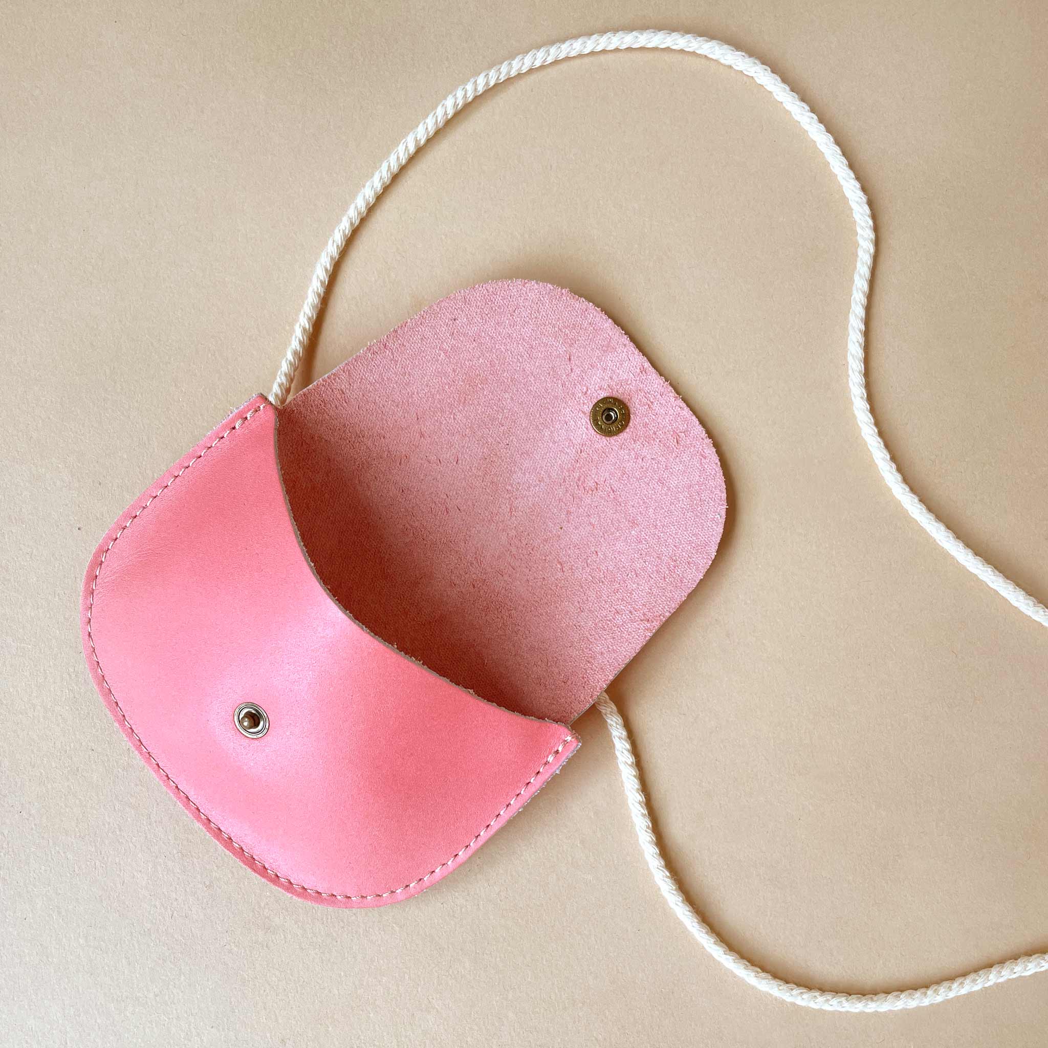 Petite Kitten Purse | Flamingo - Accessories - pucciManuli