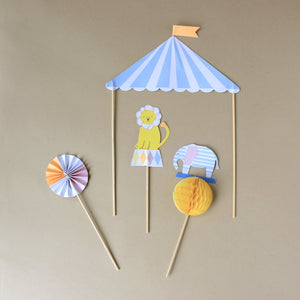 silly-circus-cake-toppers-striped-tent-lion-elephant-on-toothpicks