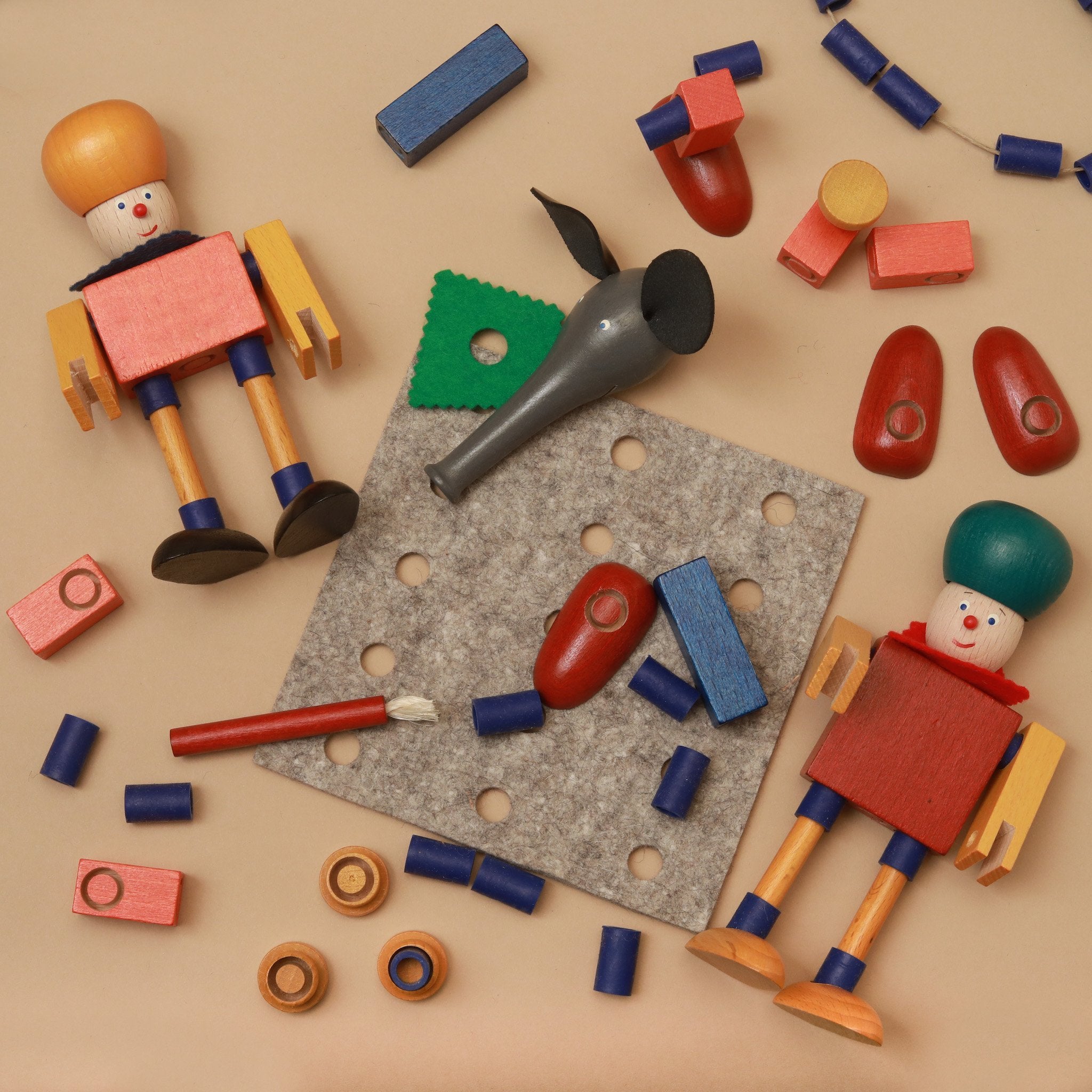SimSalaBim Steck Figure Set - Building/Construction - pucciManuli