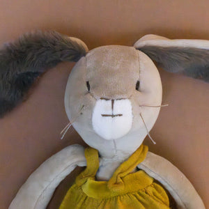 trois-petit-lapins-ochre-rabbit-stuffed-animal-closeup