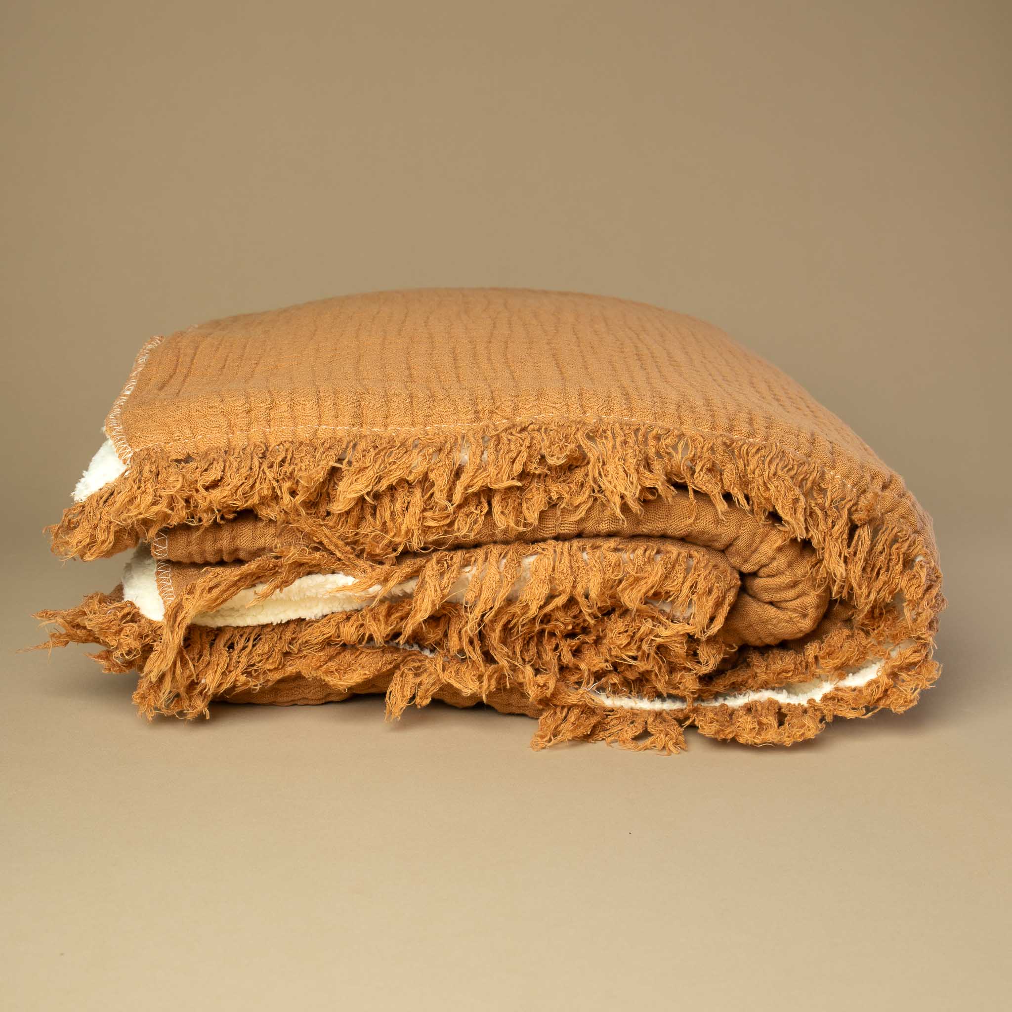 side-view-of-blanket-showing-plush-thickness