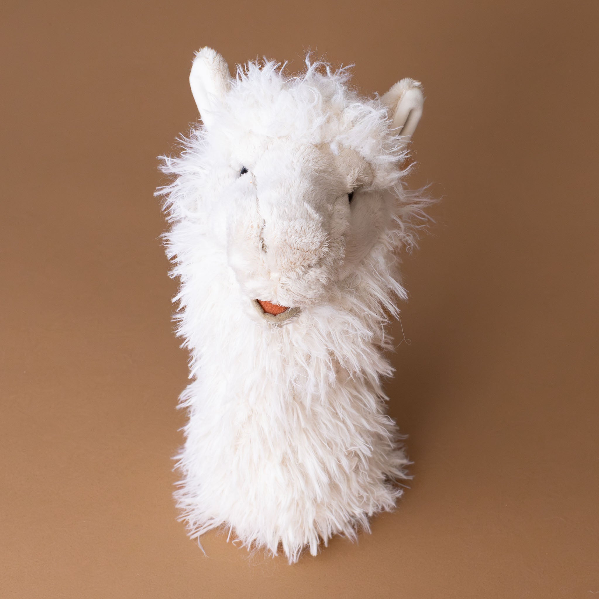 alfie-alpaca-stage-puppet-front